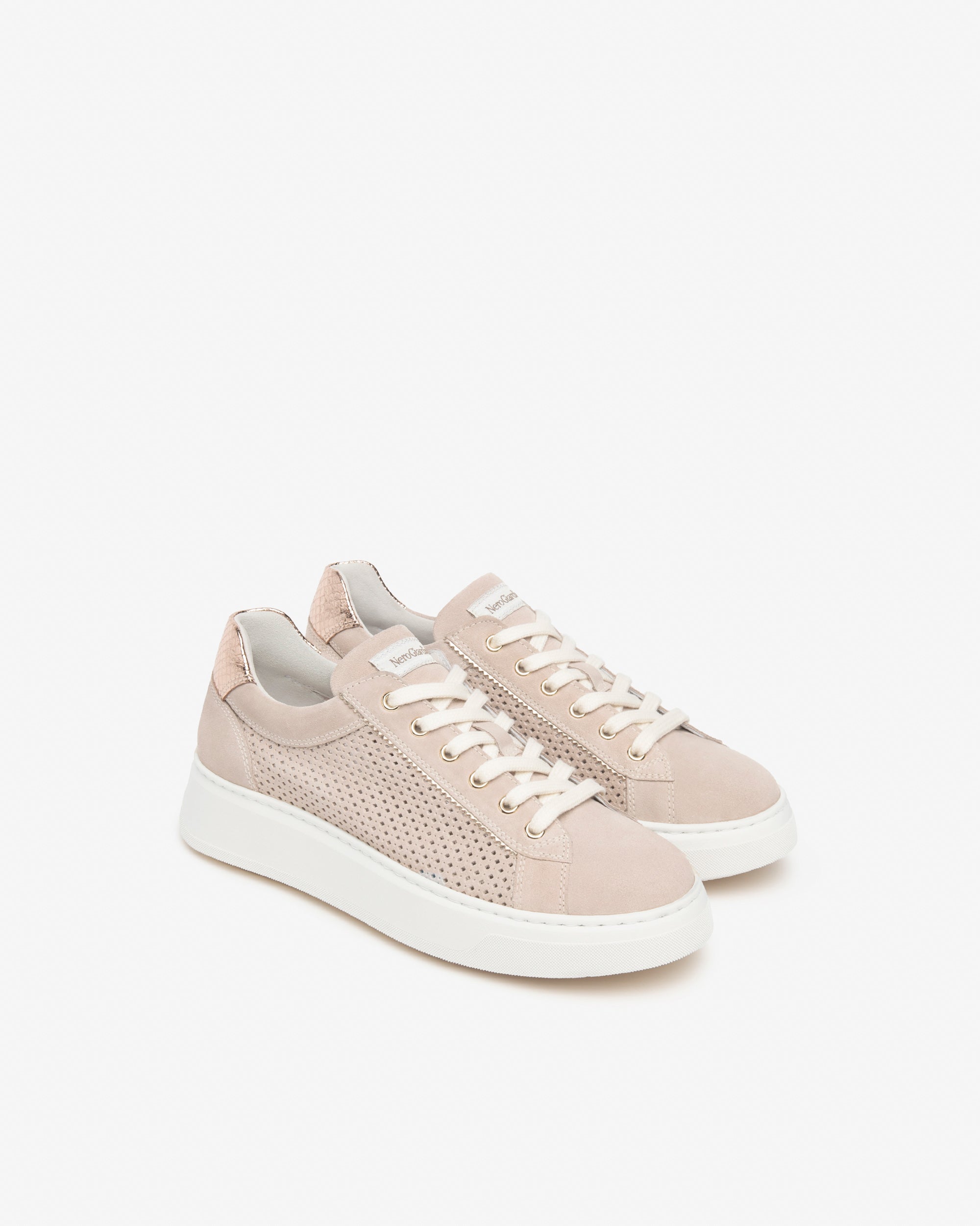 Nero Giardini Sneakers baskets daim femme 38