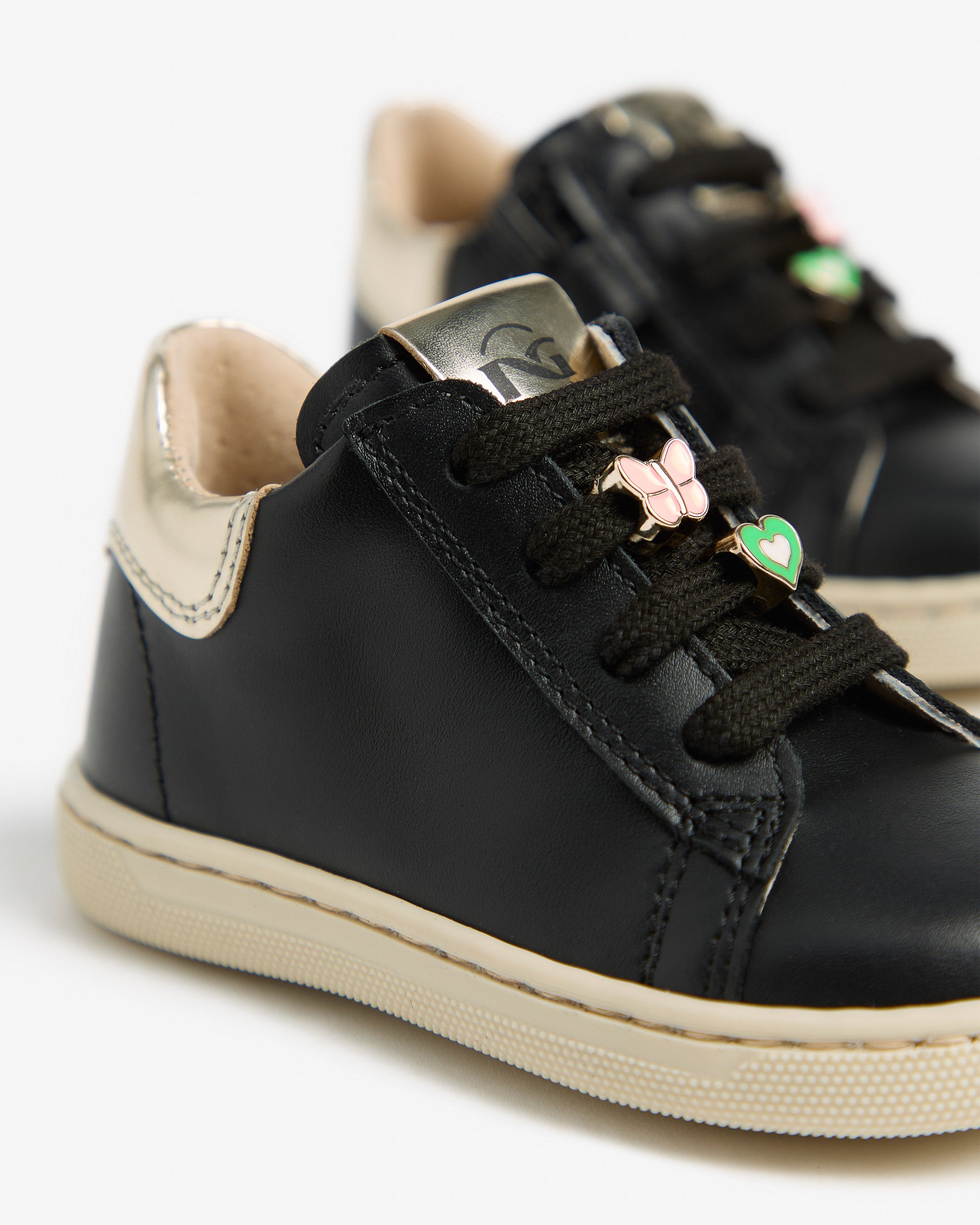 Nero Giardini Sneakers baskets cuir tissu fille 22