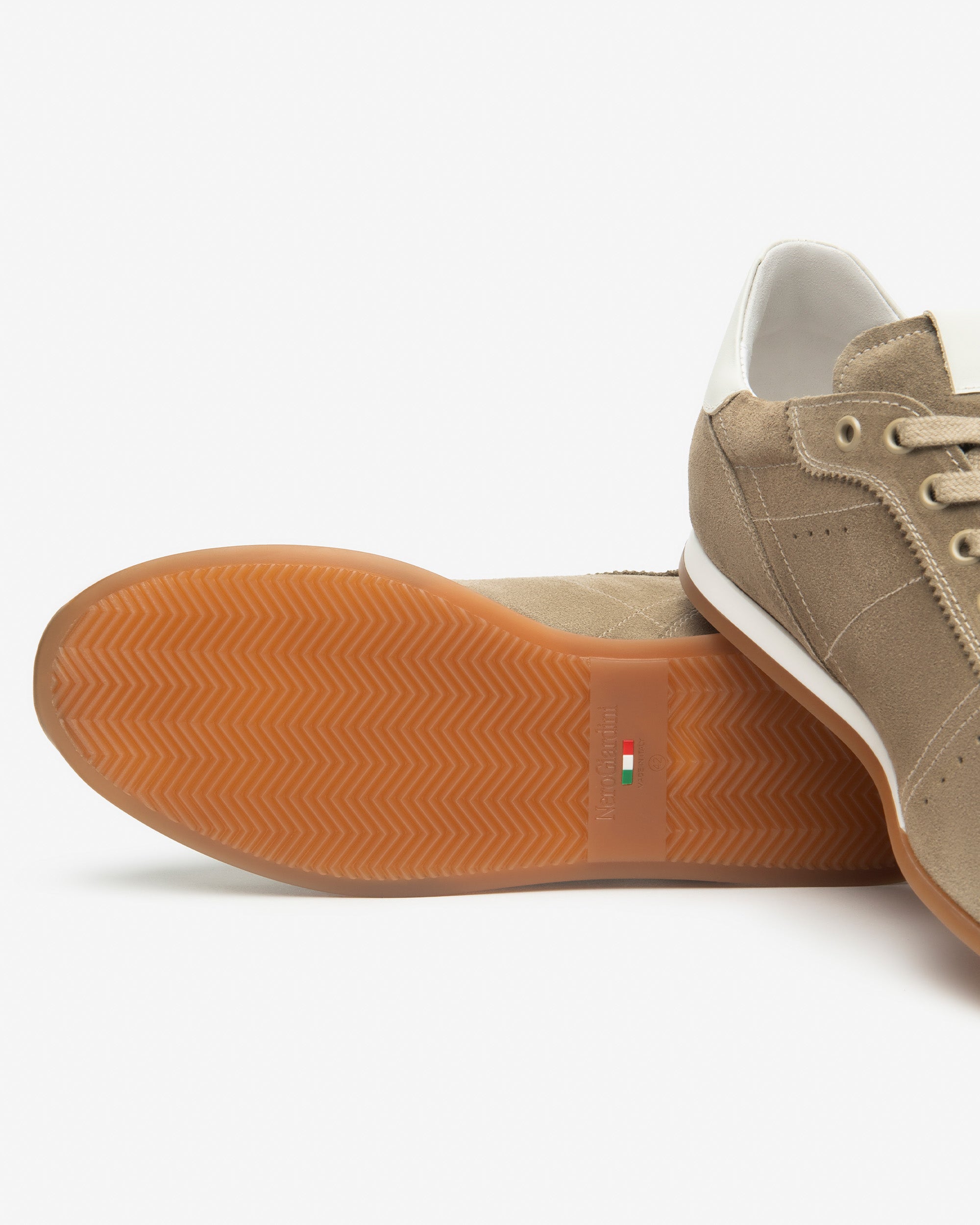 Nero Giardini Sneakers baskets homme daim 42