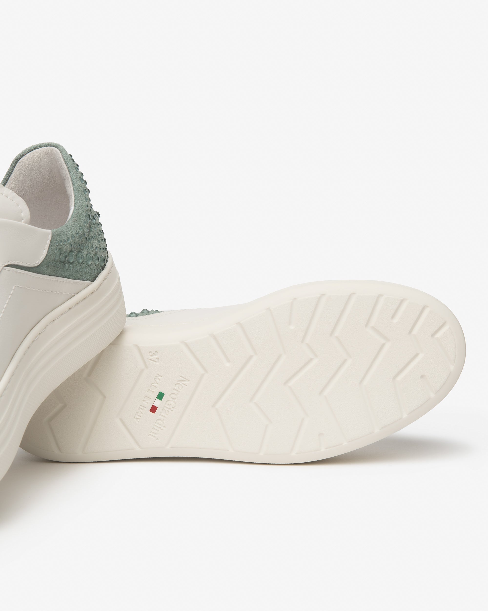 Nero Giardini Sneakers basket cuir et daim femme 38