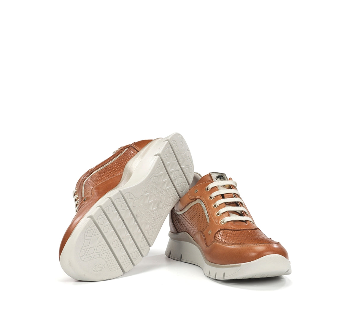 Fluchos Union F2175 baskets femme marron coupe large