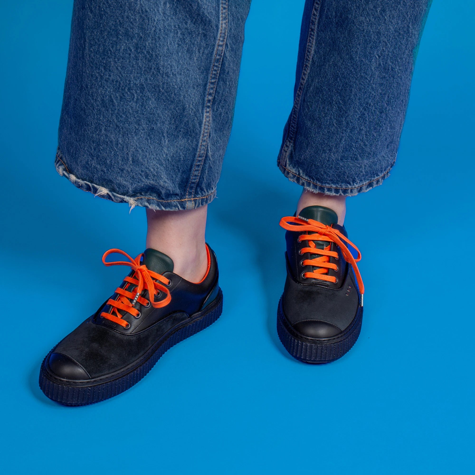 Me.Land Meaker Bright Black basket daim noir vert orange