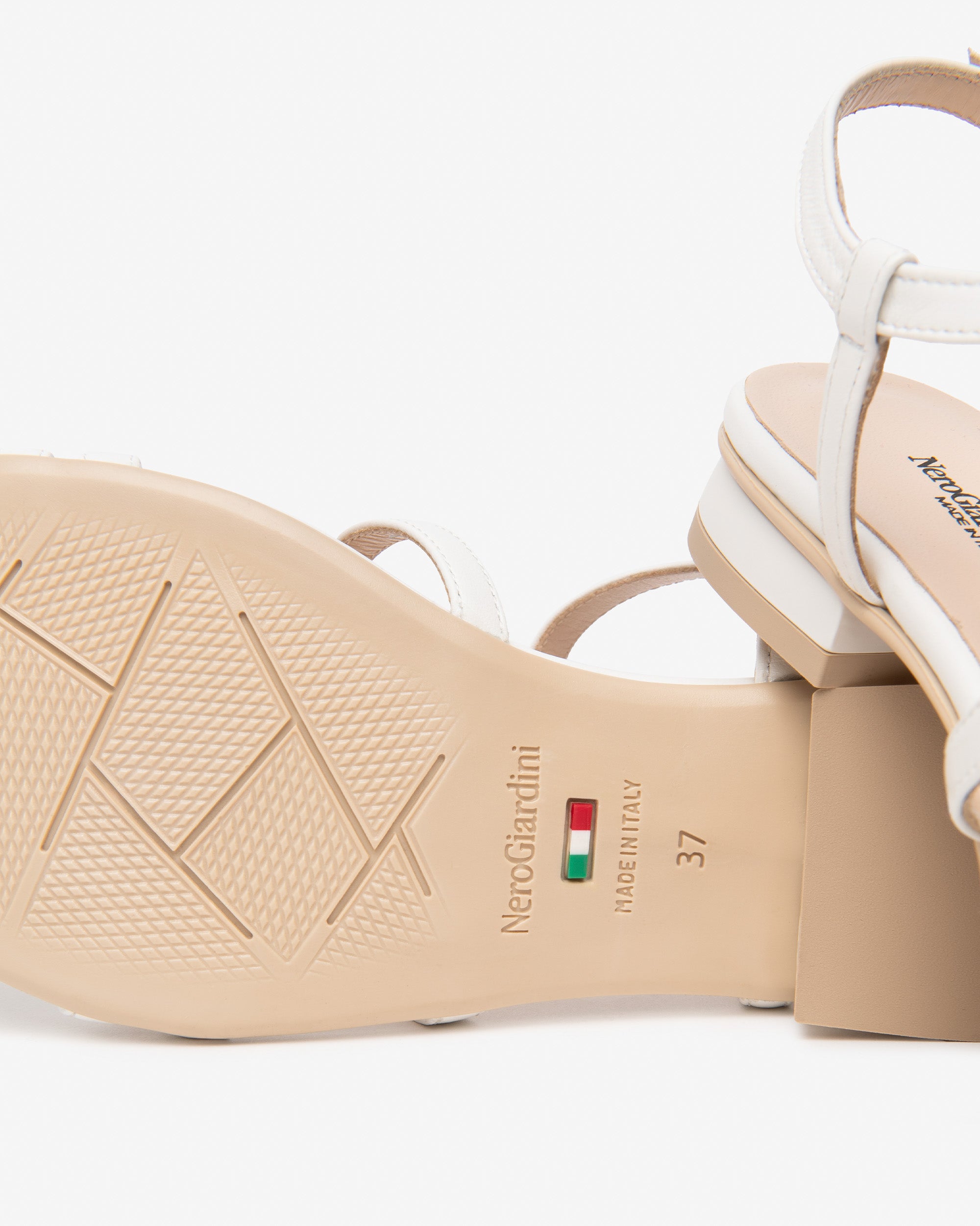 Nero Giardini Sandals Sandales Cuir Femme Été