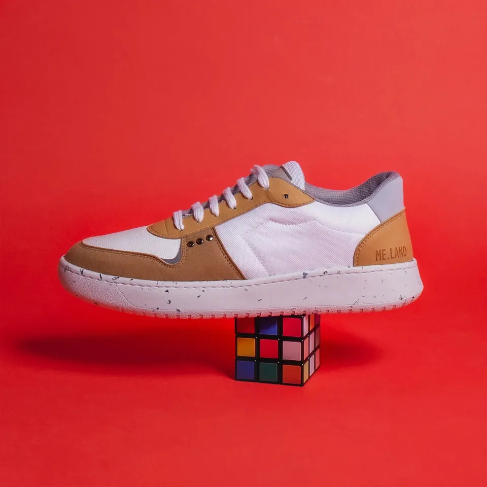 Me.Land Evan baskets vegan blanc cognac taille 39
