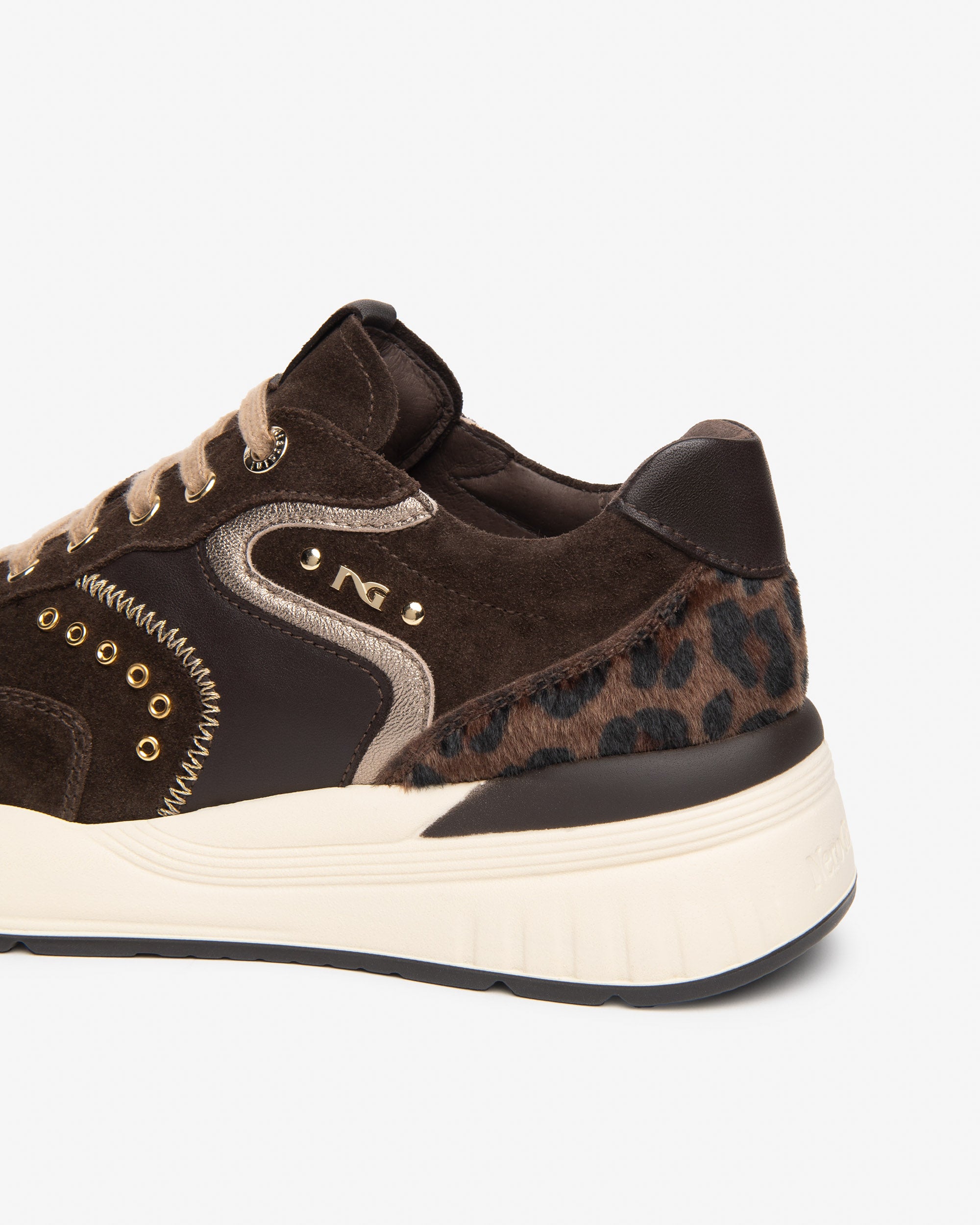 Nero Giardini Sneakers baskets femme daim 38