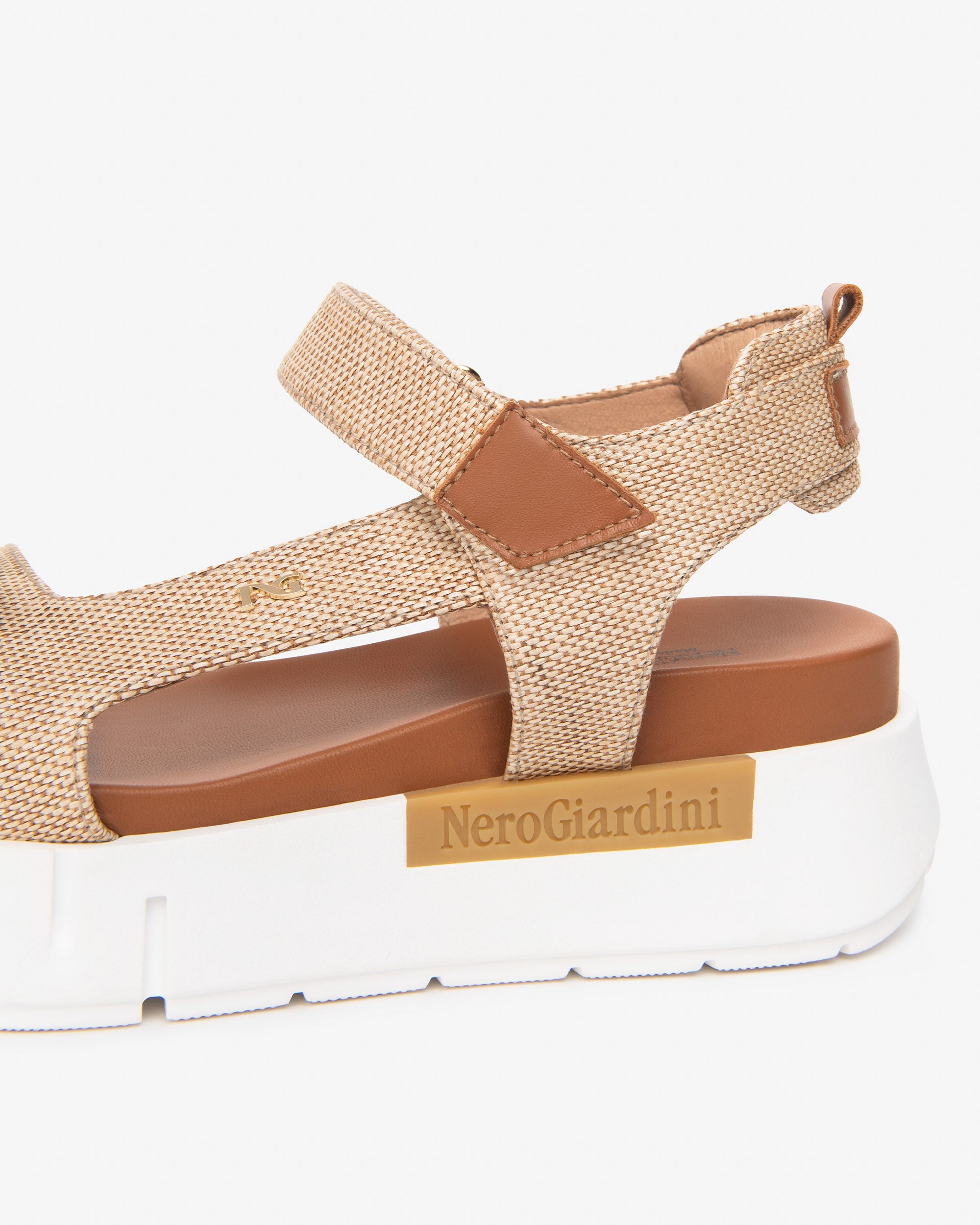 Nero Giardini mules cuir tissu femme été