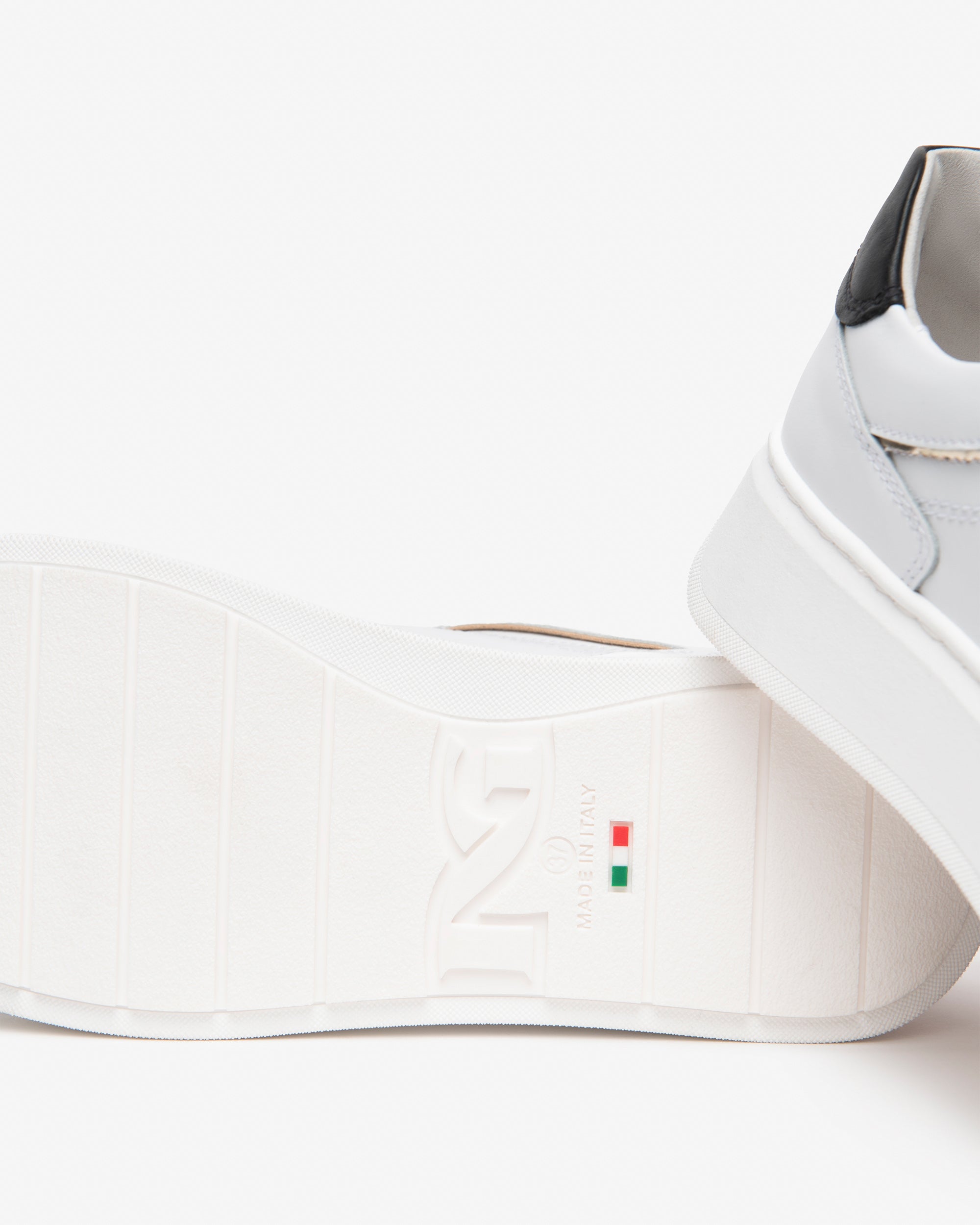Nero Giardini Sneakers baskets plateforme cuir