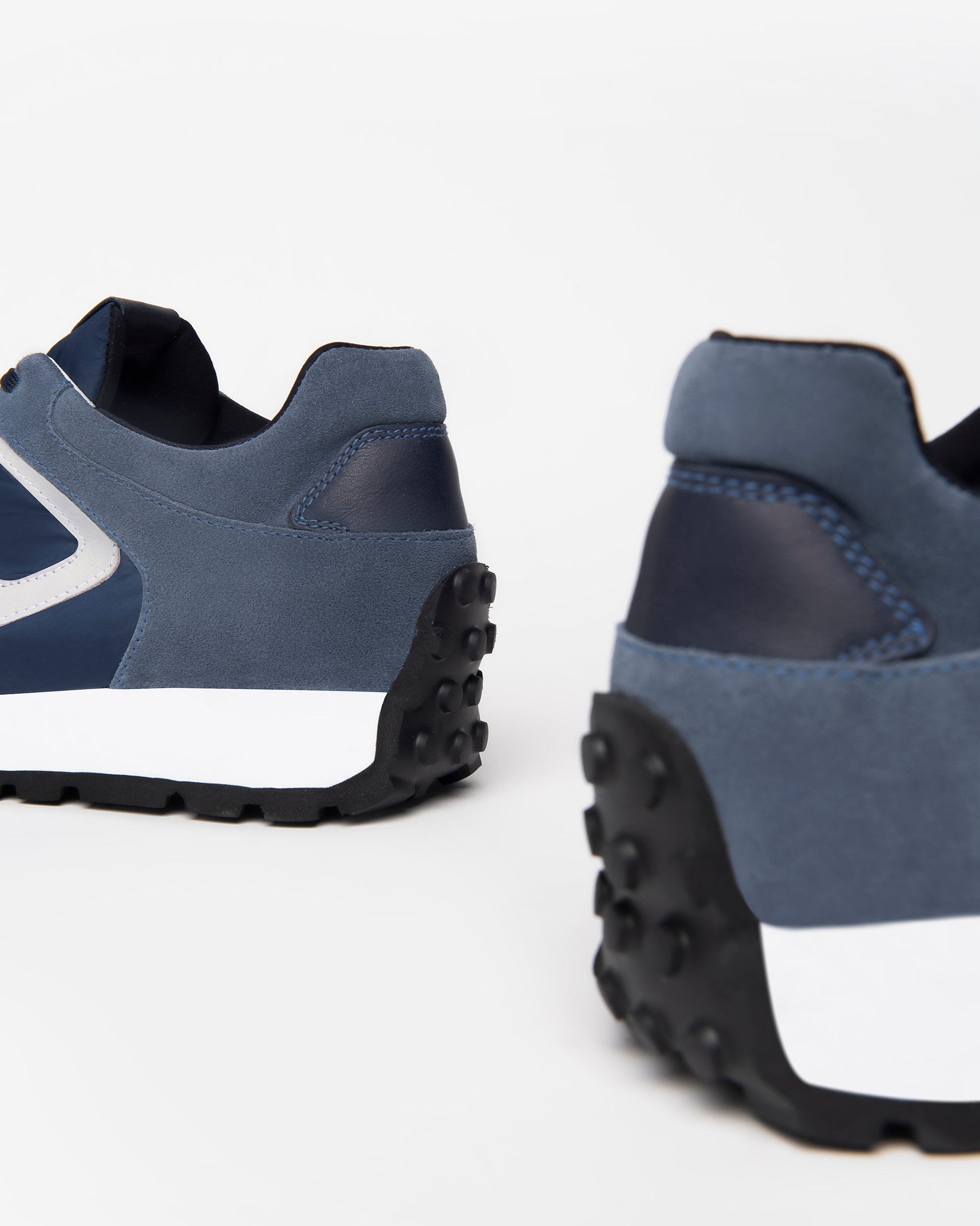 Nero Giardini Sneakers baskets daim homme