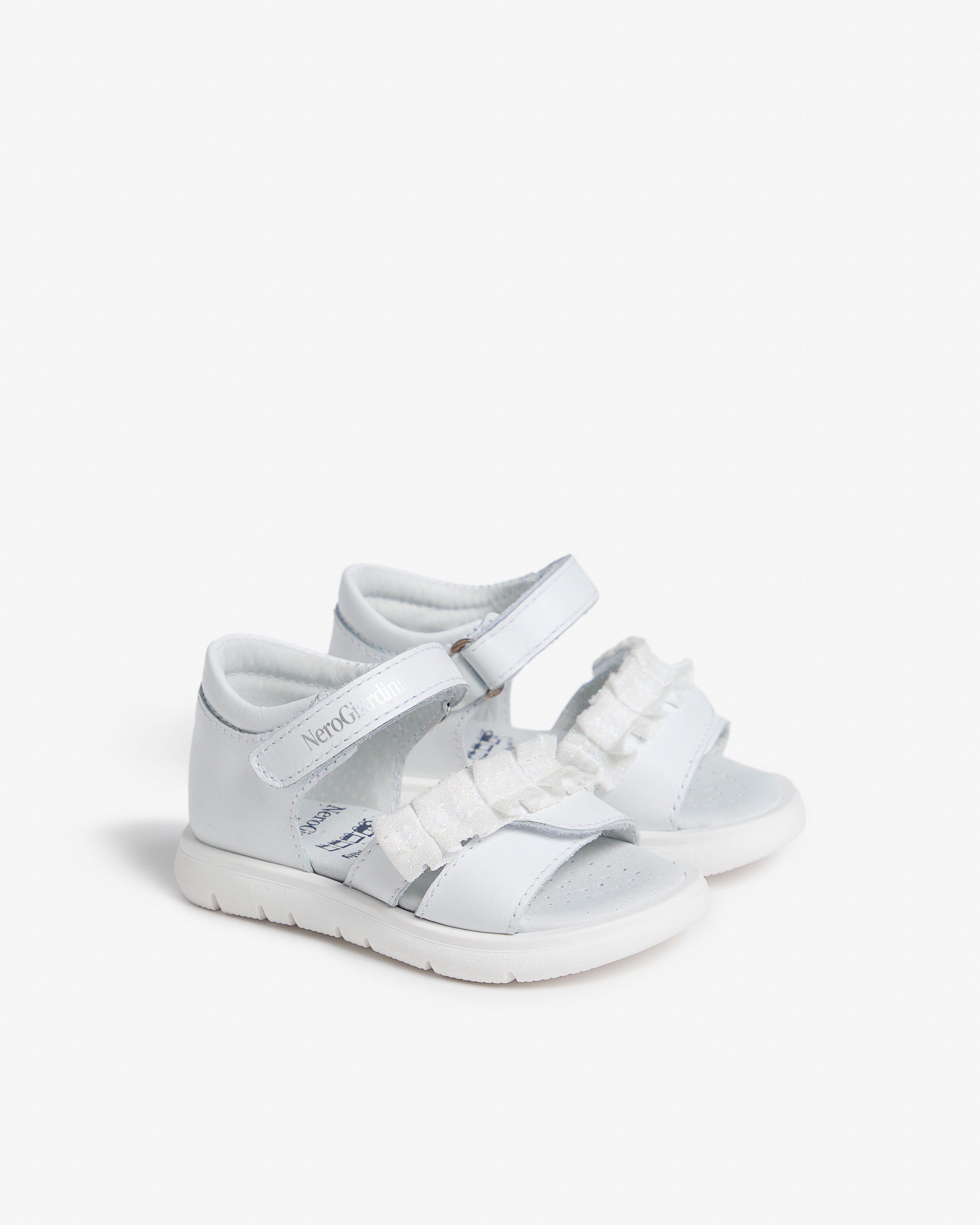 Nero Giardini Sandals sandales cuir fille semelle souple