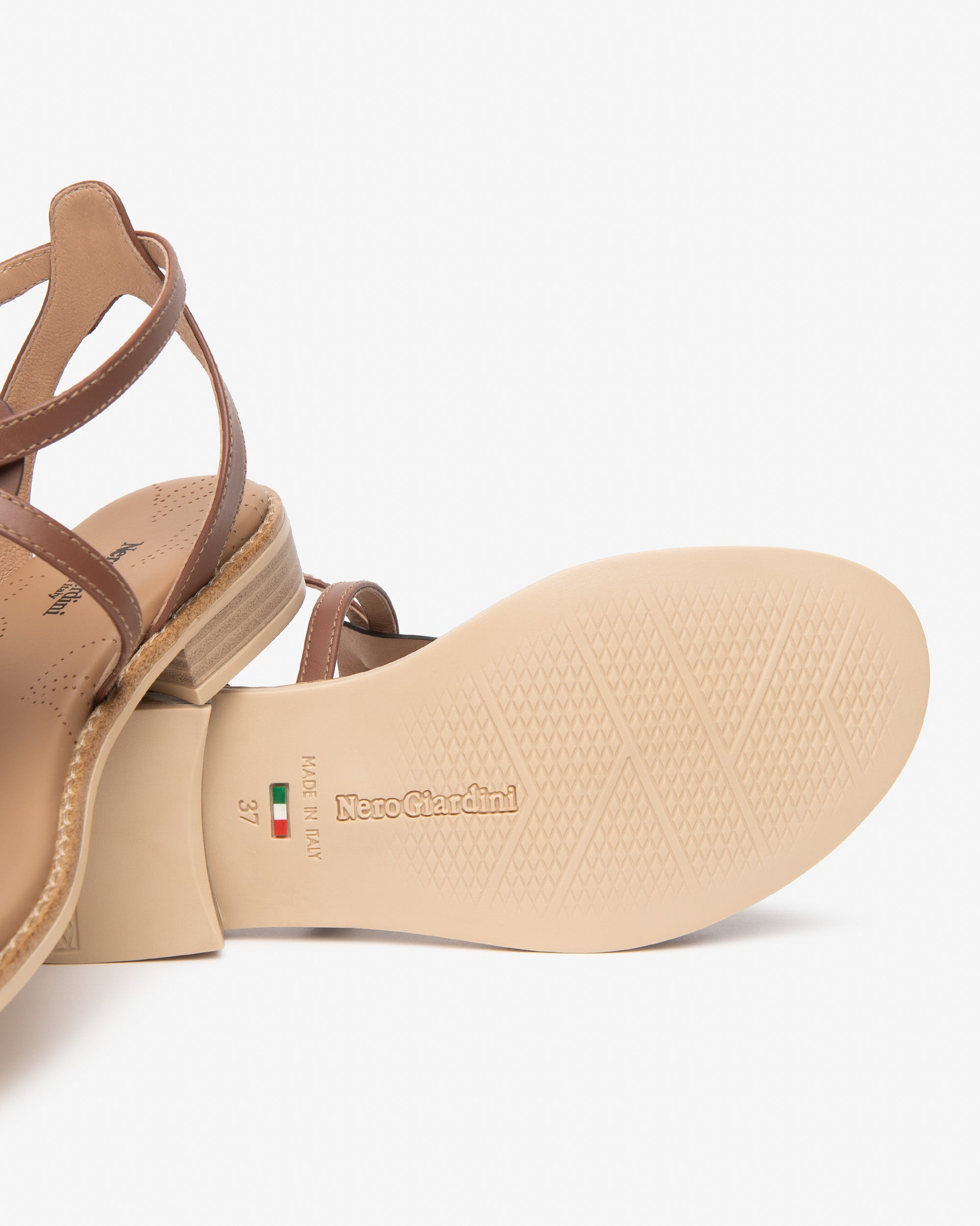 Nero Giardini Sandals sandales cuir femme pointure 38