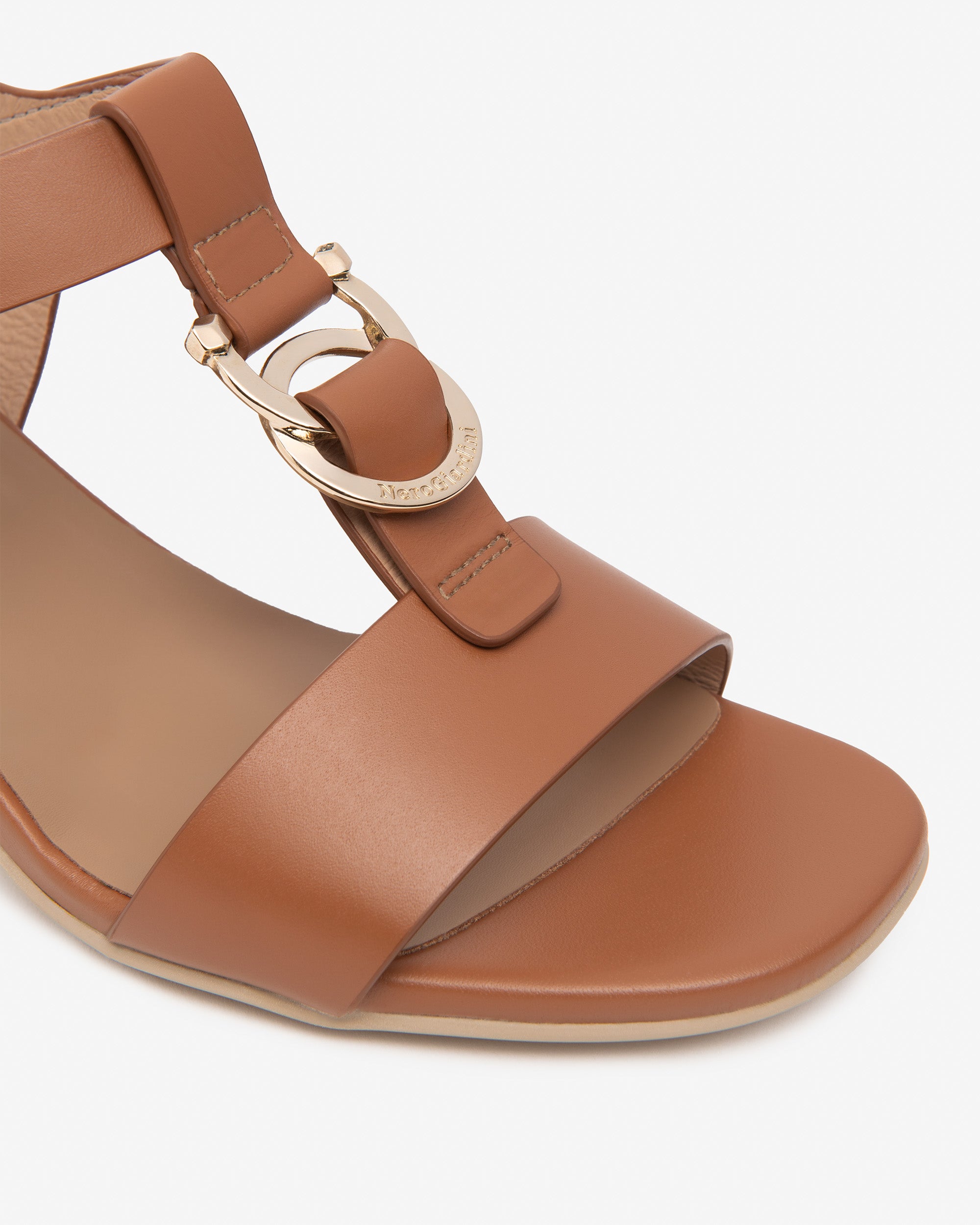 Nero Giardini Sandals sandales femme cuir