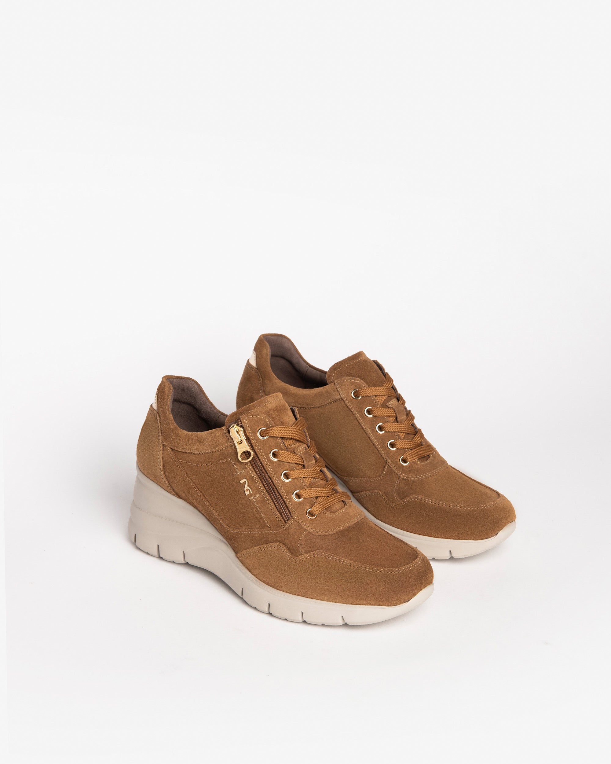 Nero Giardini Sneakers Baskets daim femme pointure 38