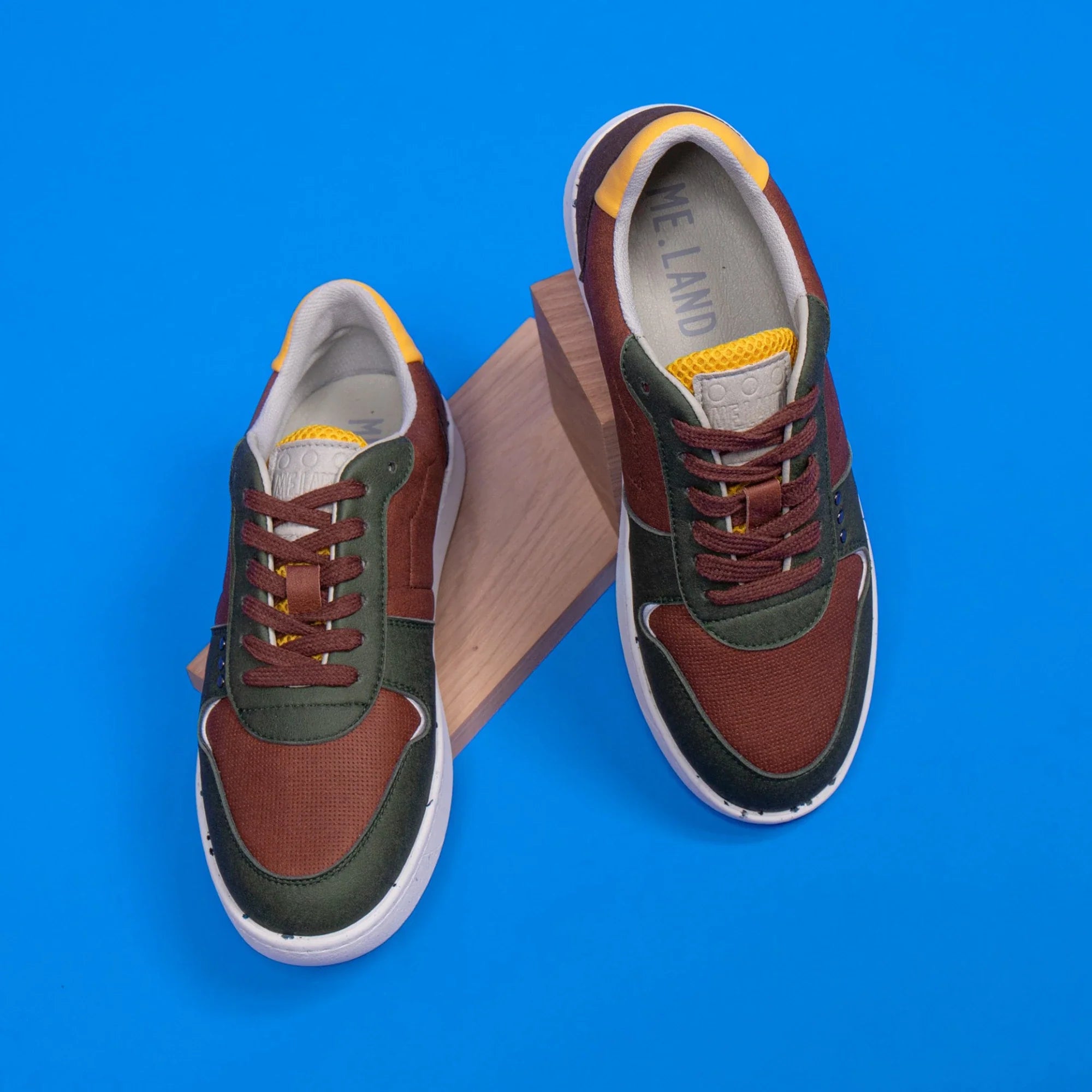 Me.Land Evan baskets vegan marron kaki jaune