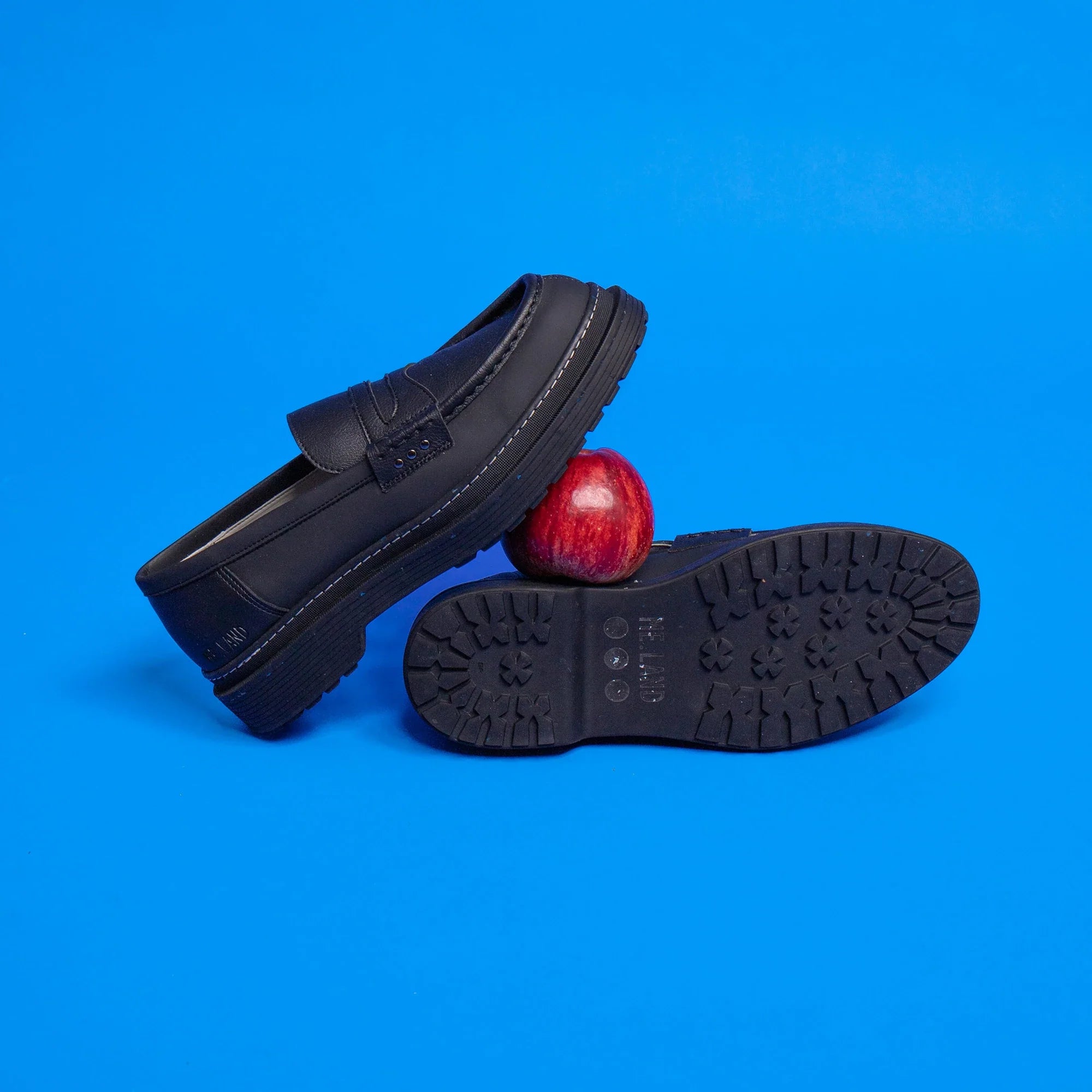 Me.Land Rando mocassin vegan cuir pomme noir