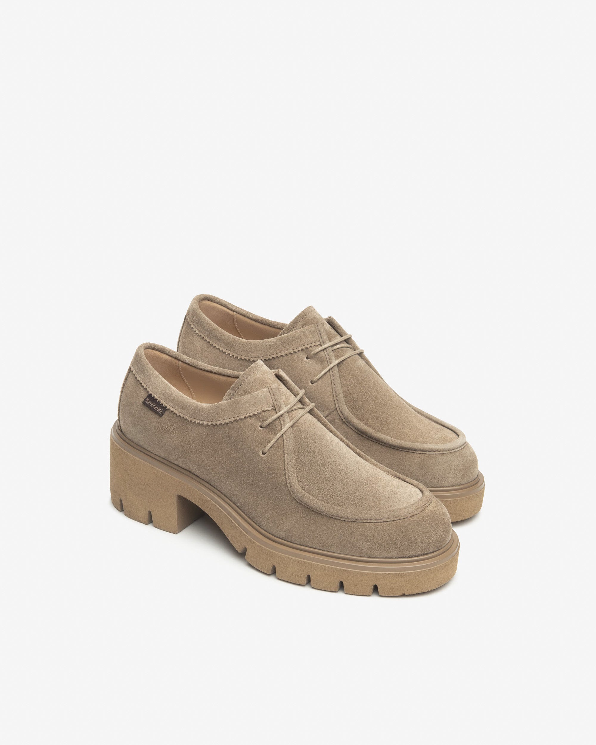 Nero Giardini Tie-up derbies daim femme lacets