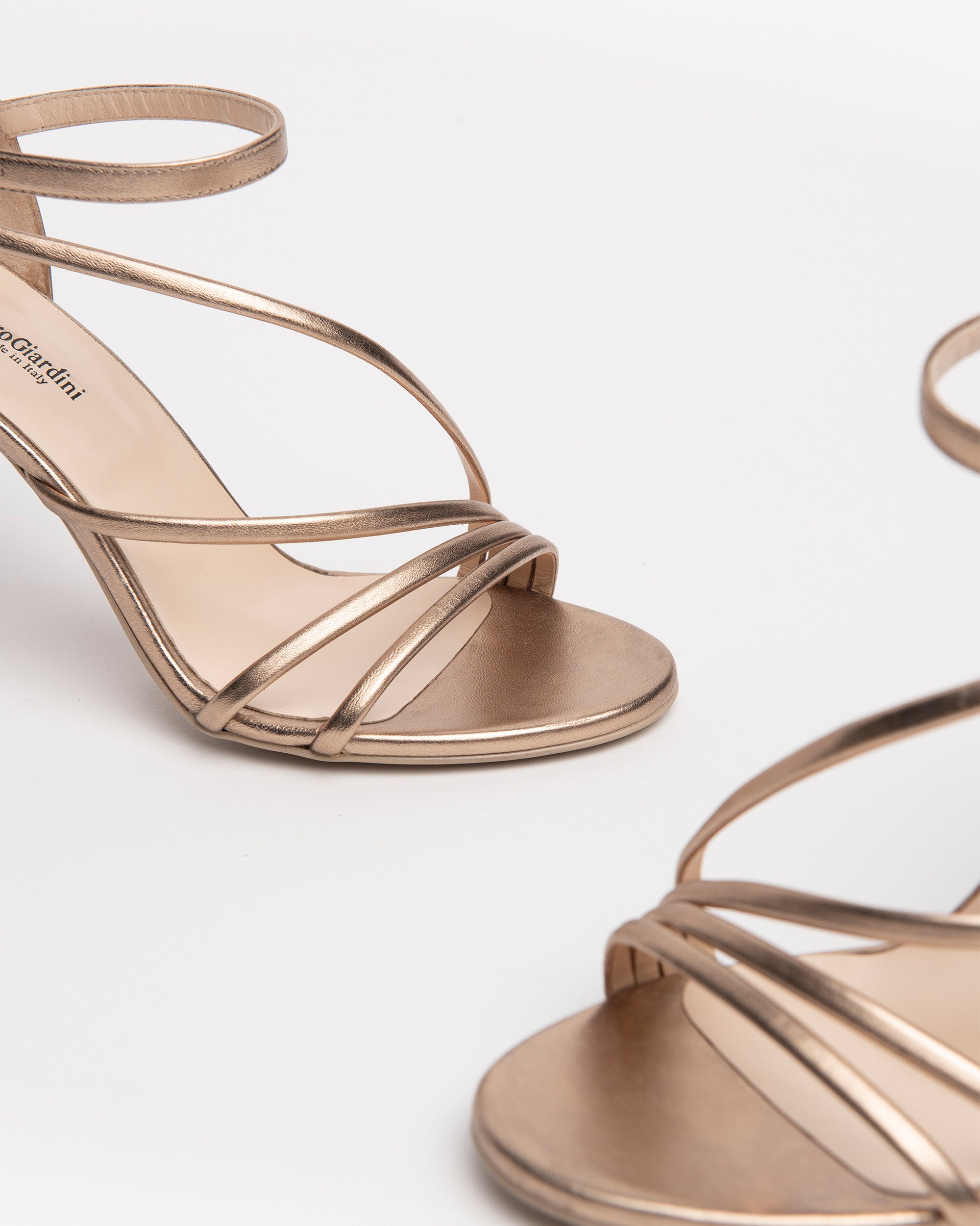 Nero Giardini Sandals sandales cuir femme élégantes