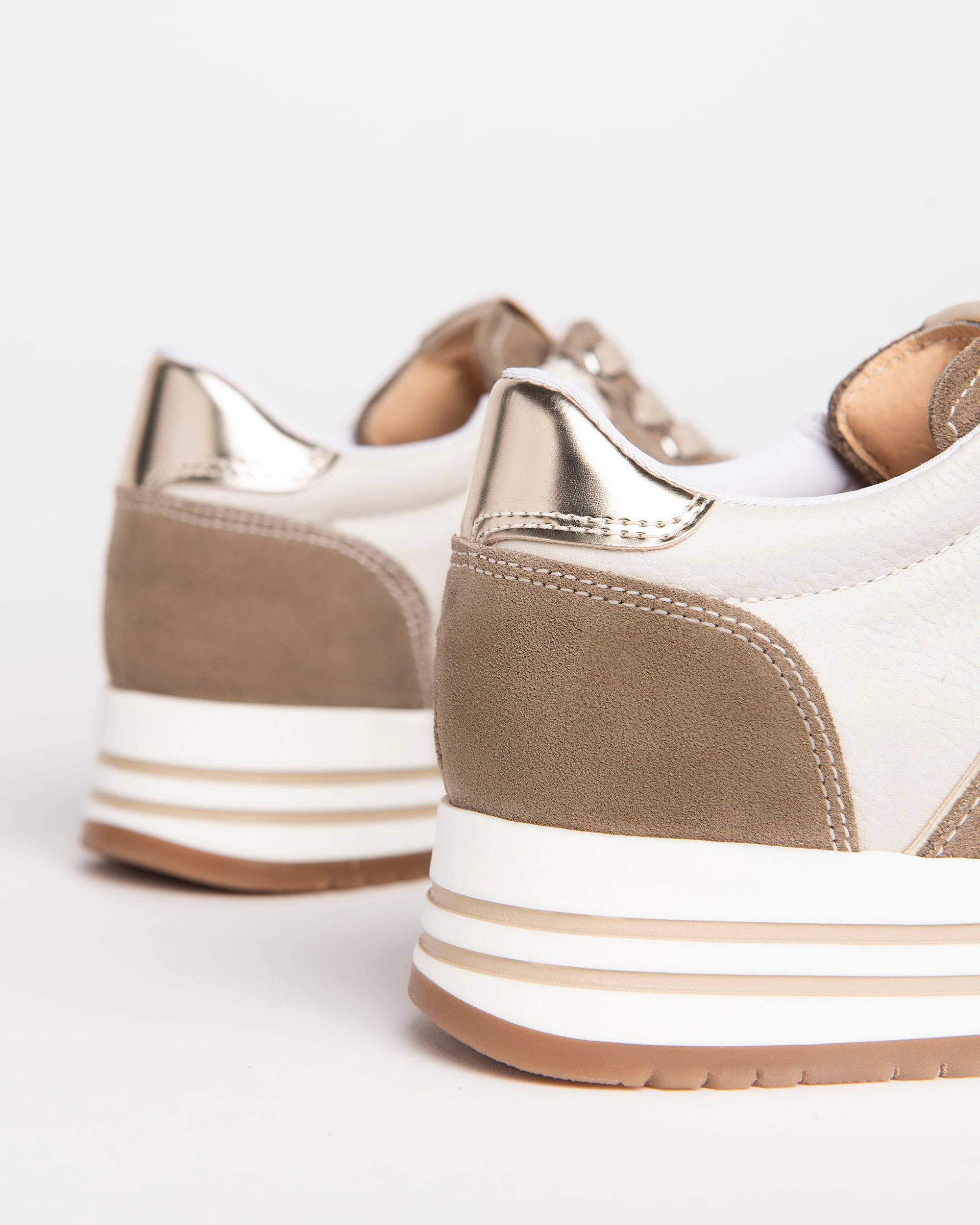 Nero Giardini Sneakers baskets cuir daim fille 34