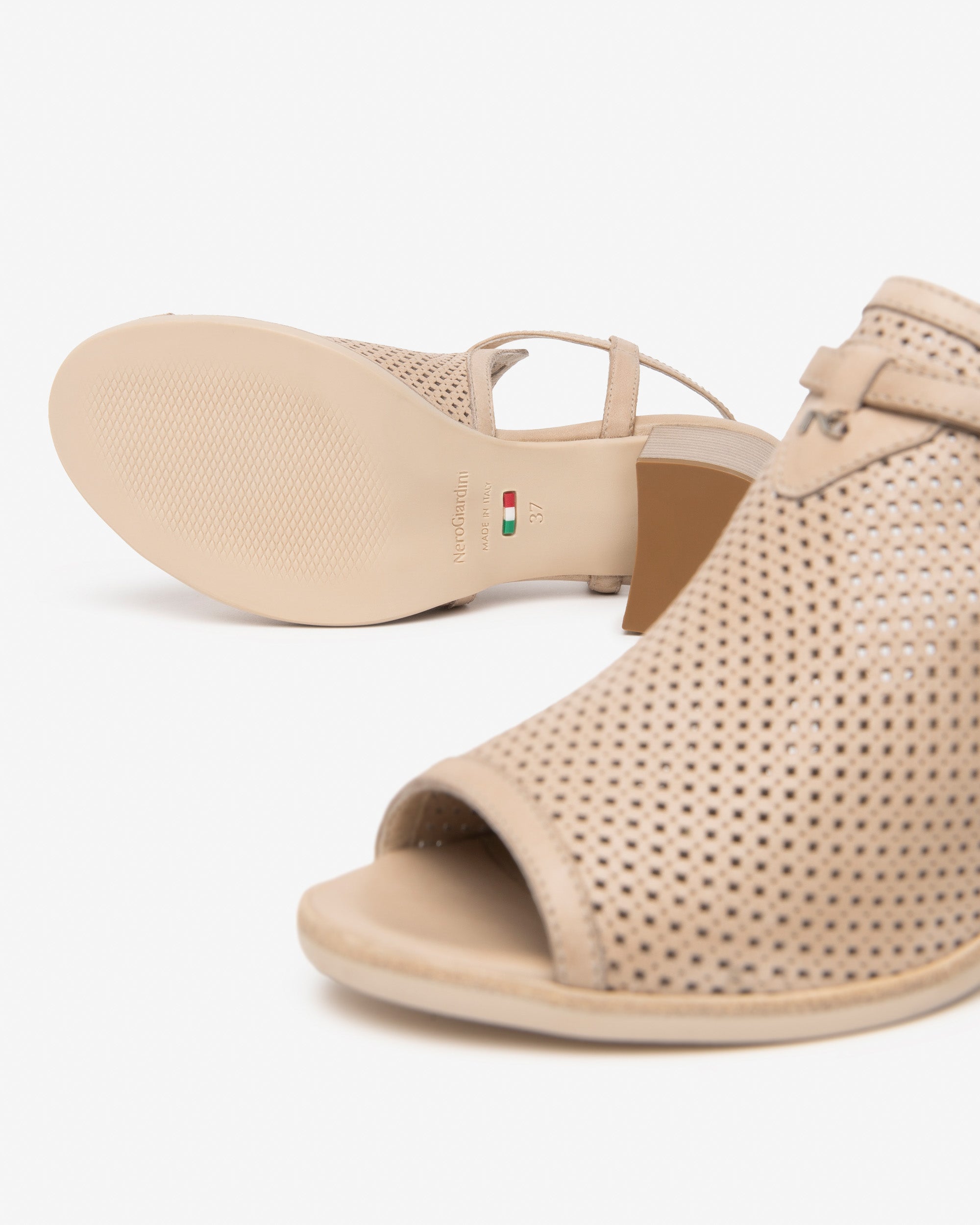 Nero Giardini Sandals sandales femme cuir confort