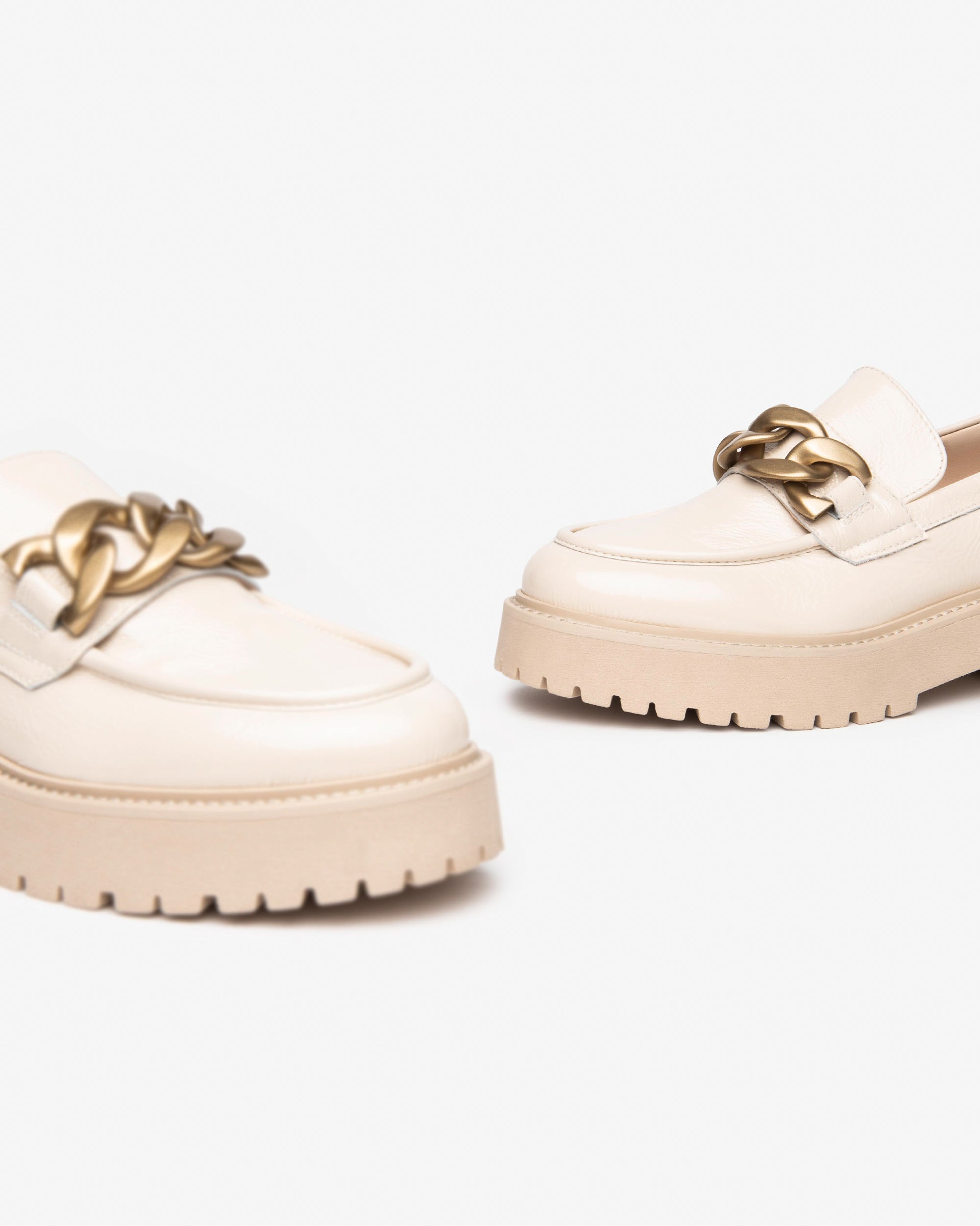 Nero Giardini Loafers mocassins cuir verni femme