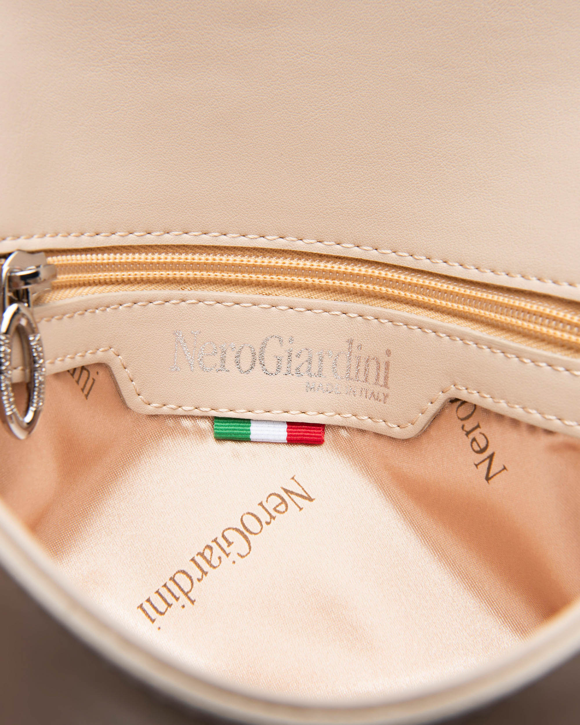Nero Giardini Bags pochette femme clutch chaîne PZ