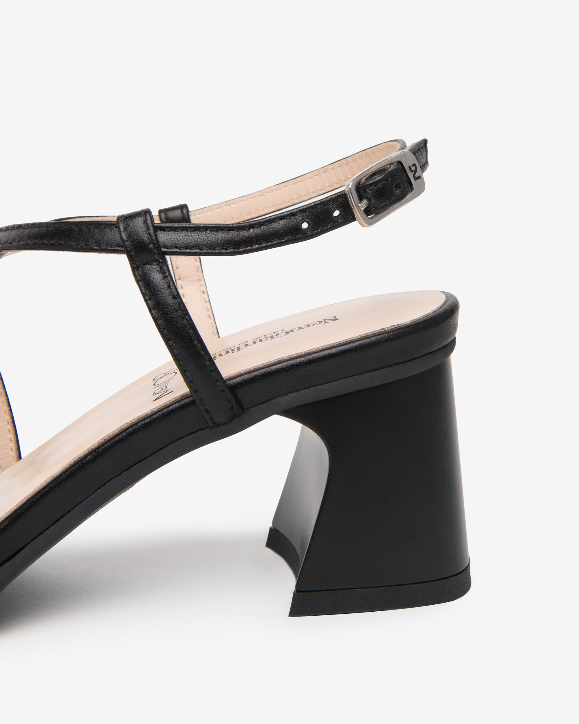 Nero Giardini Sandals sandales cuir femme été