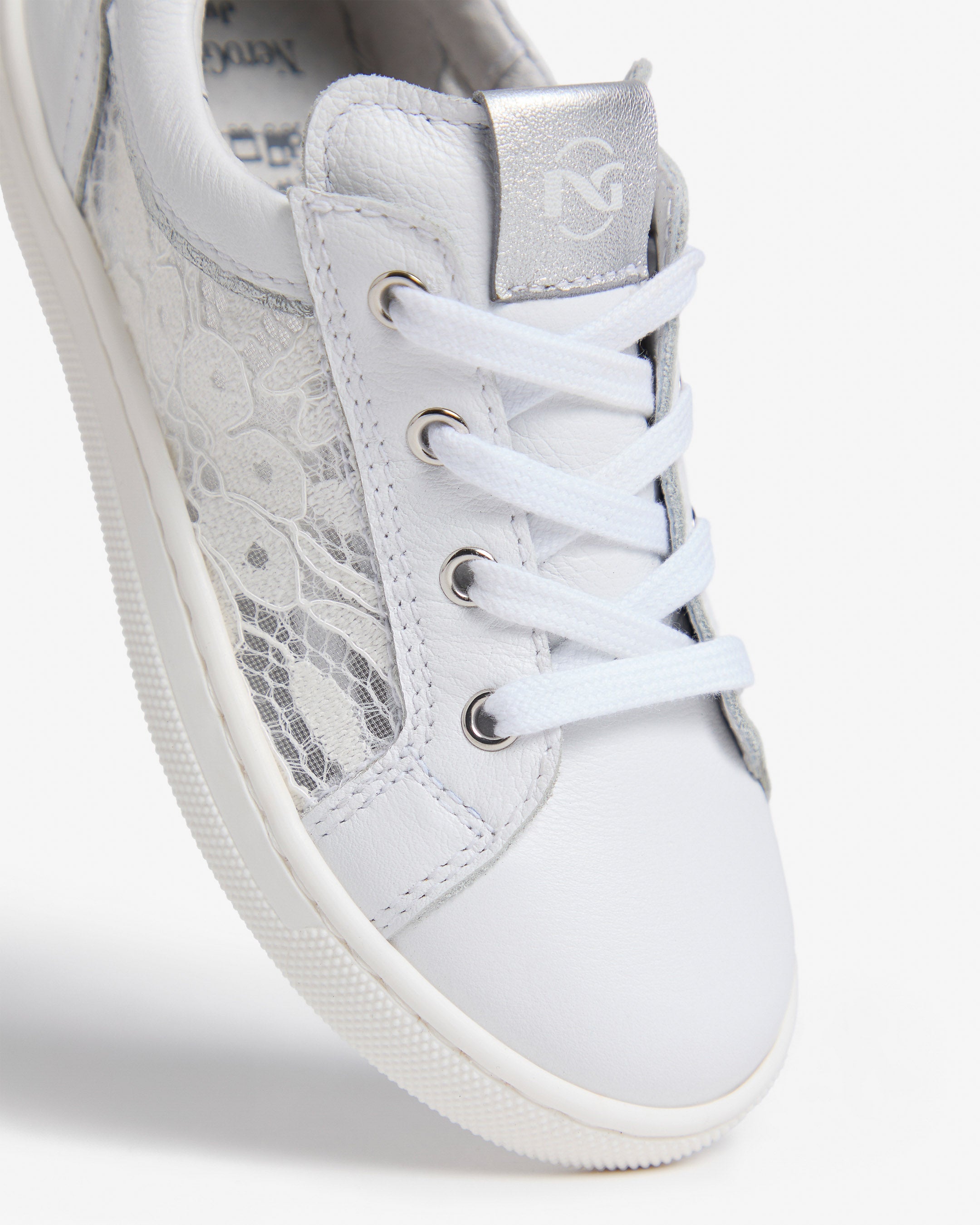 Nero Giardini Sneakers basket fille tissu pointure 28 semelle légère