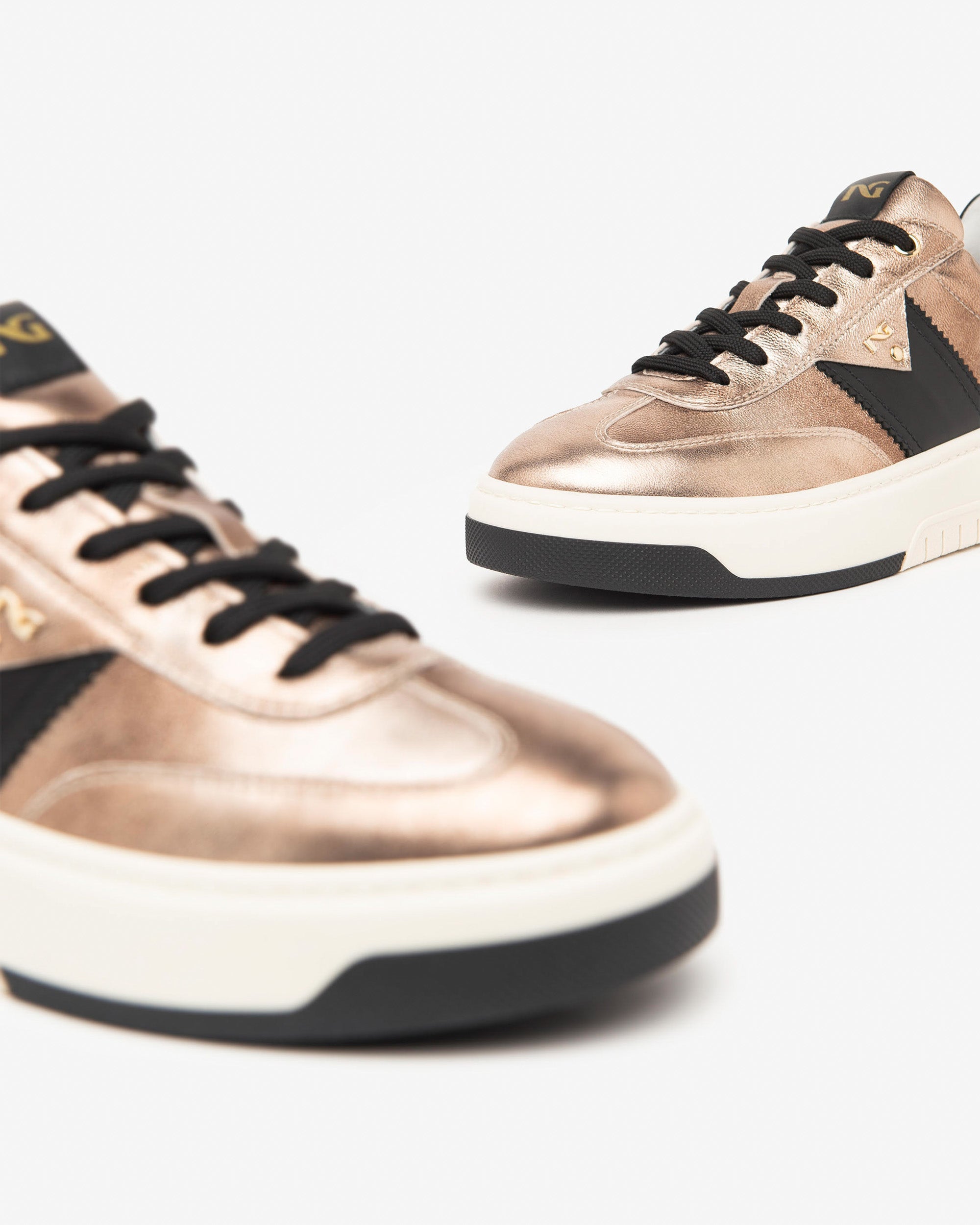 Nero Giardini Sneakers baskets cuir suède femme Memory