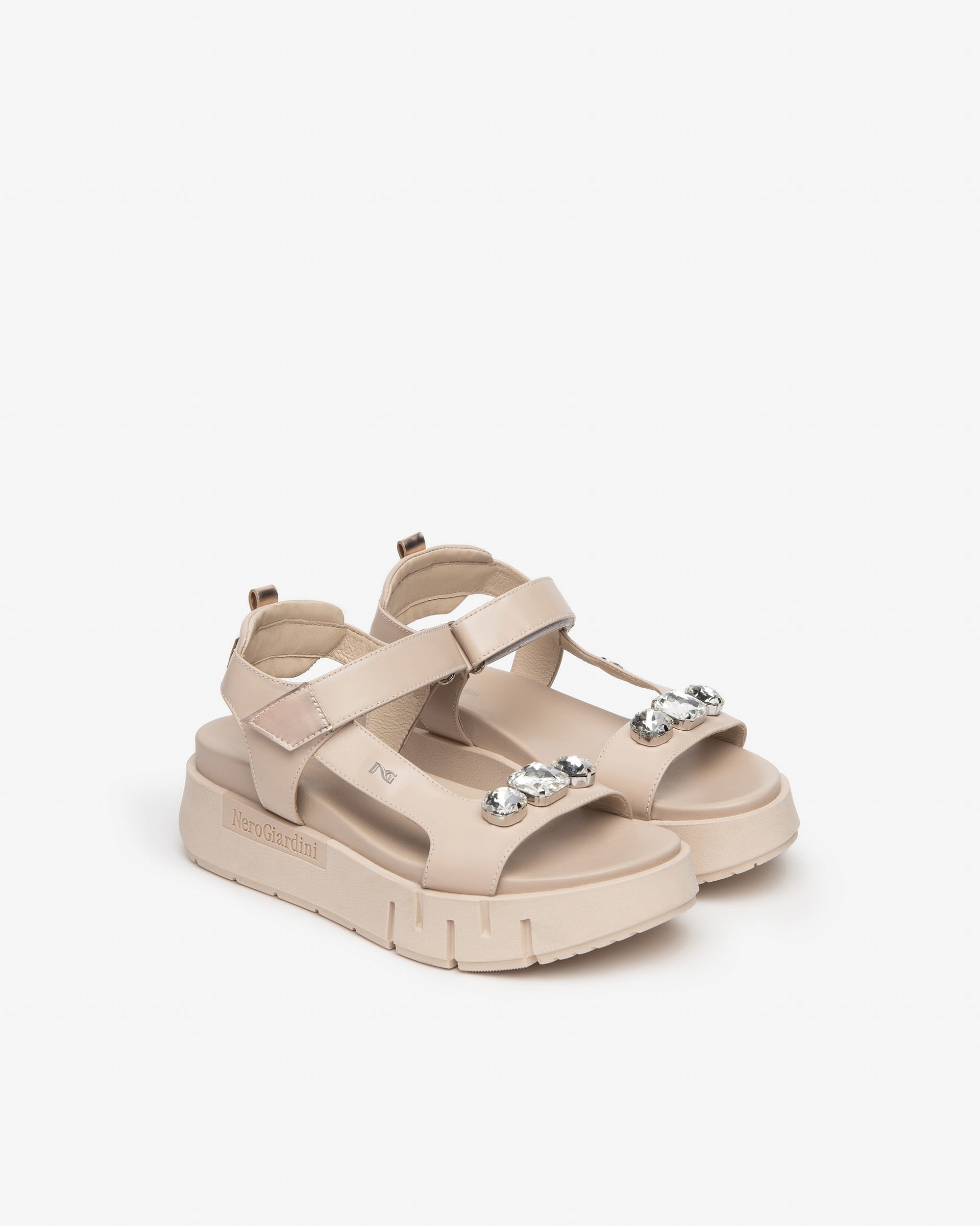 Nero Giardini Sandals sandales cuir femme été