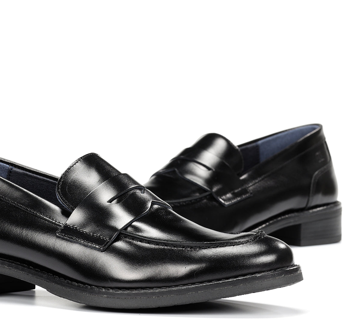 Dorking by Fluchos Harvard D8710 mocassin noir femme cuir