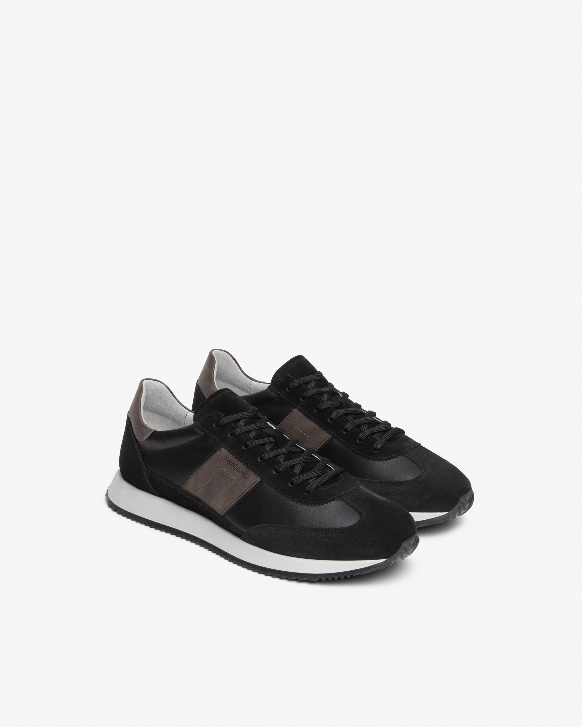Nero Giardini Sneakers baskets cuir daim homme lacets