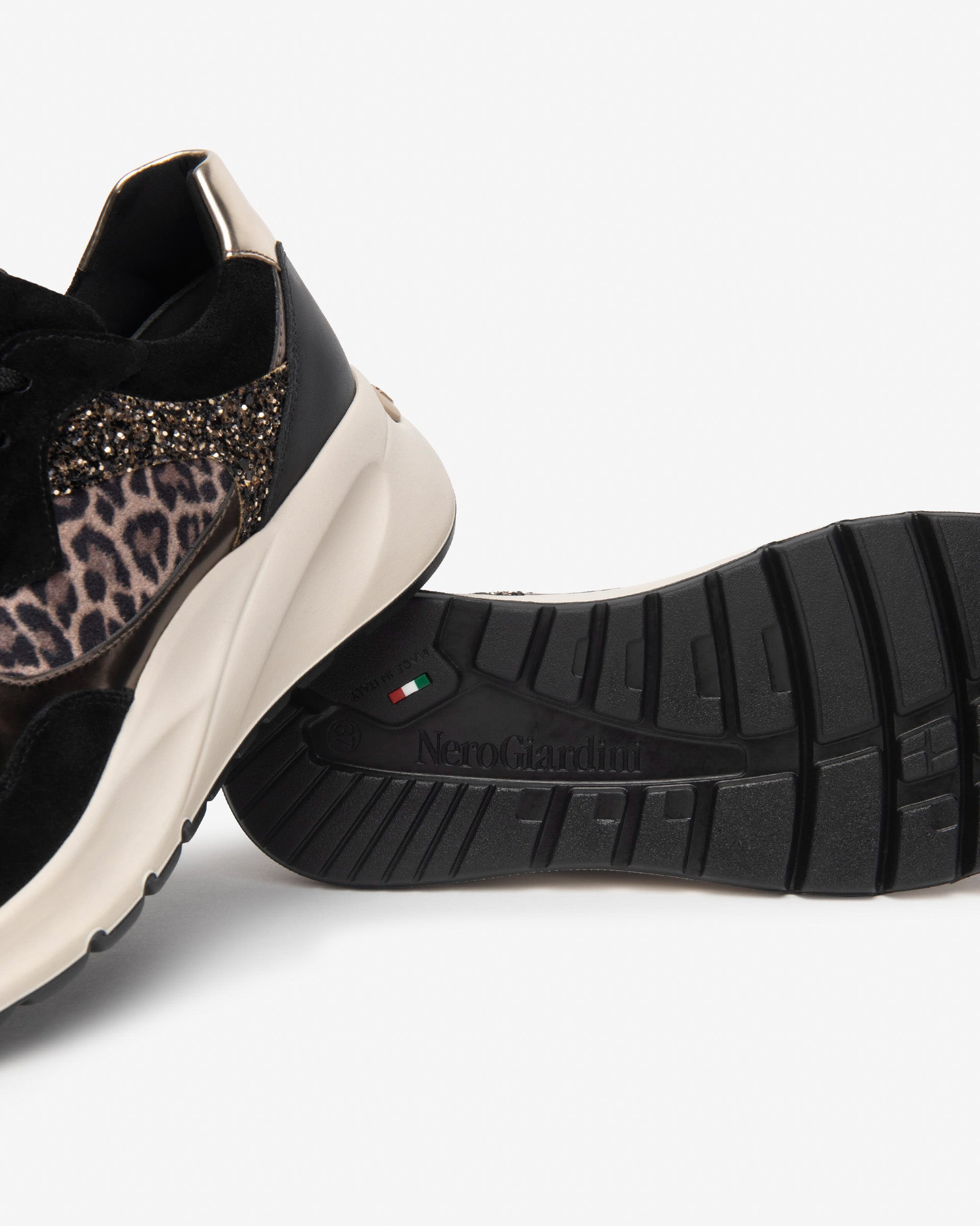 Nero Giardini Sneakers baskets femme daim memory