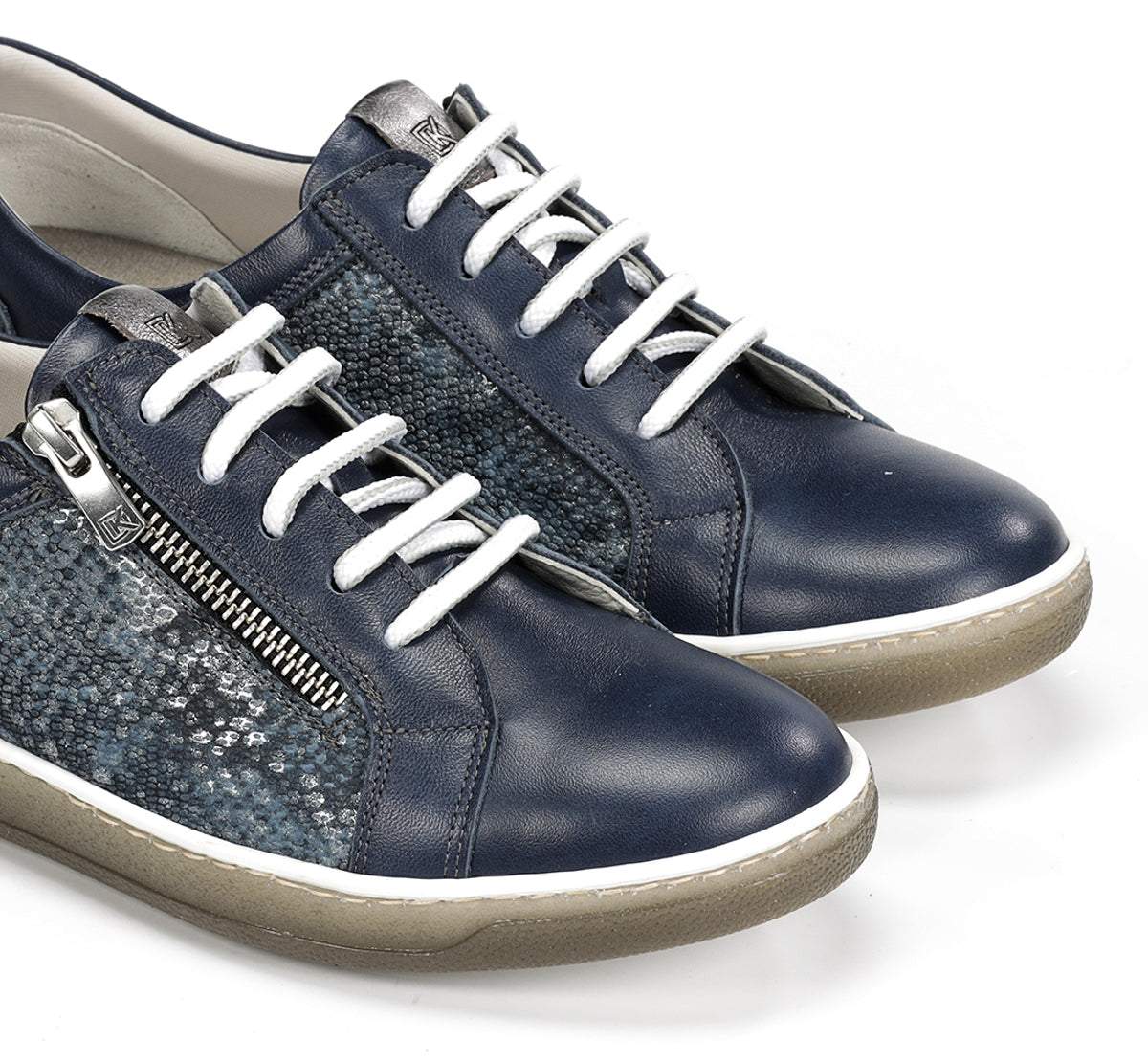Dorking Karen D8506 baskets femme bleu sport