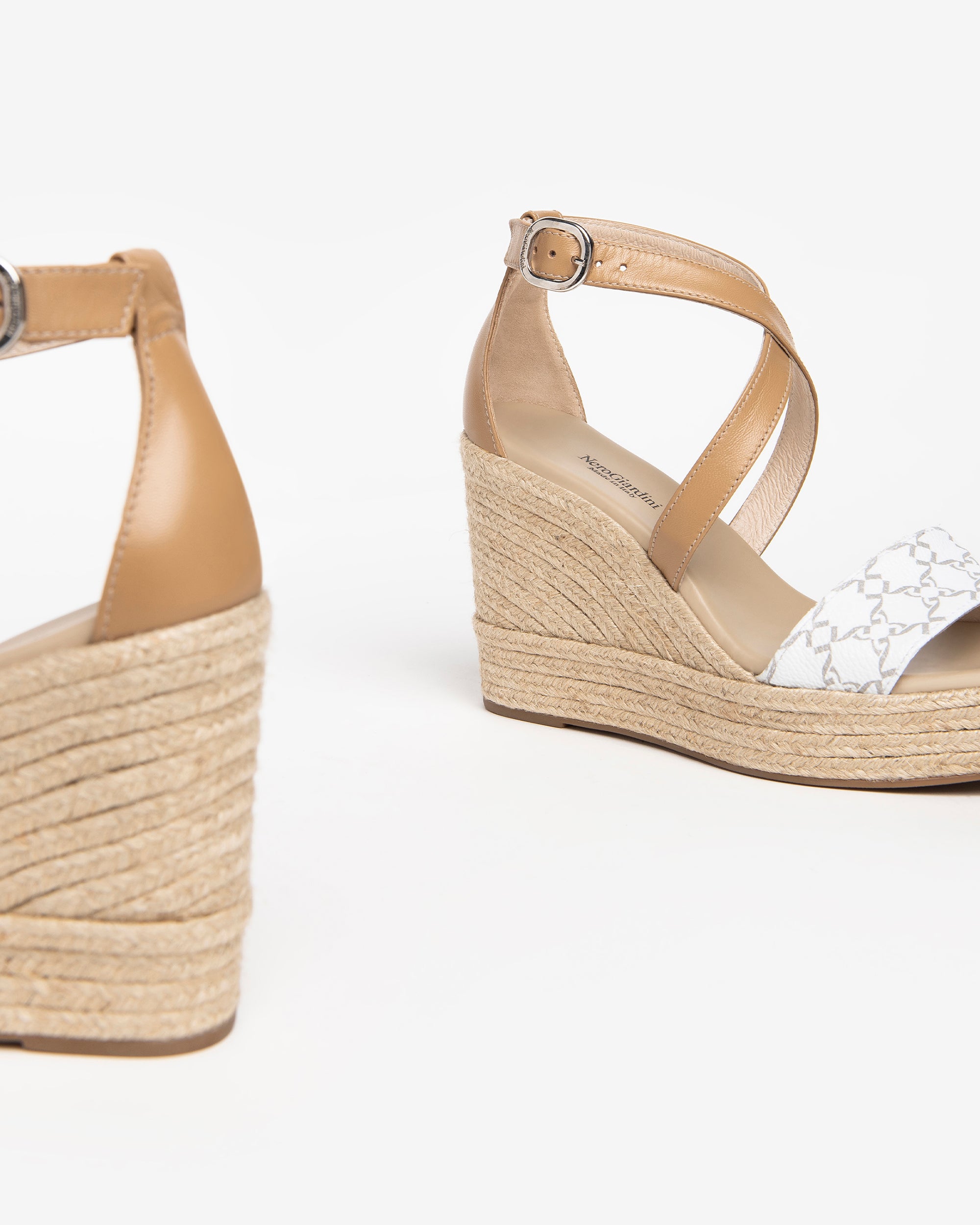Nero Giardini Sandals sandales cuir femme confort