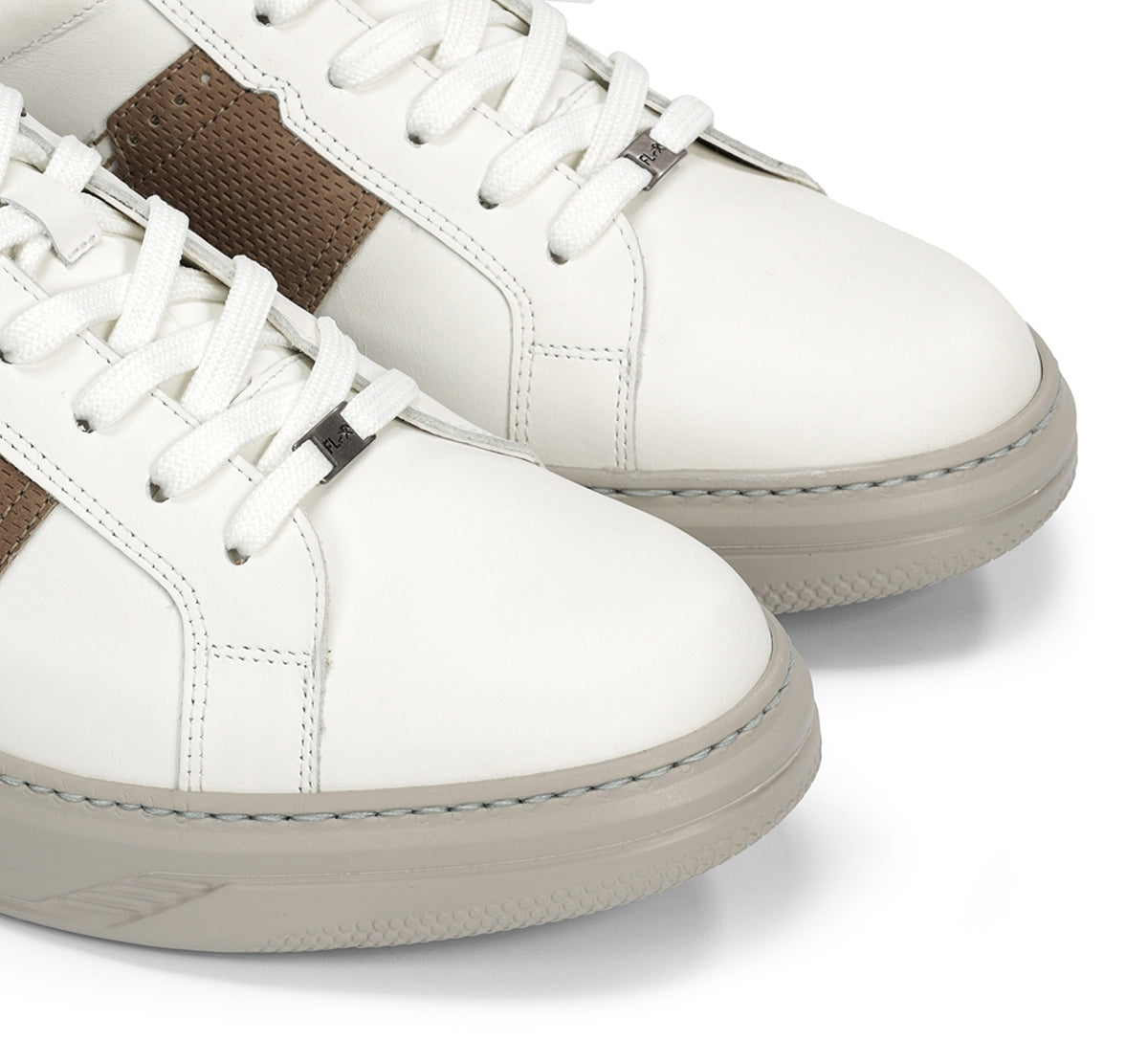 Fluchos Boston F2043 baskets blanches homme confort léger