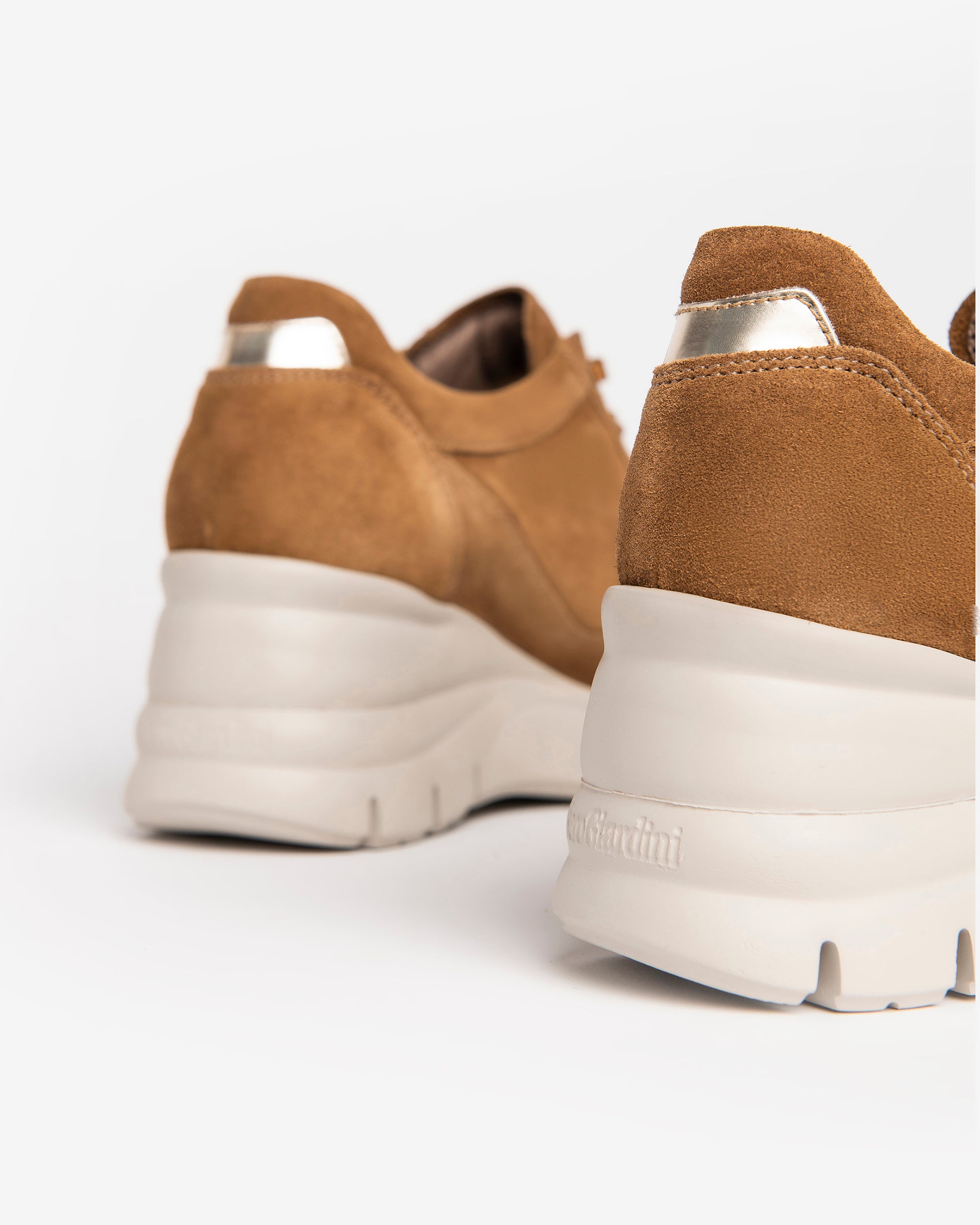 Nero Giardini Sneakers Baskets daim femme pointure 38