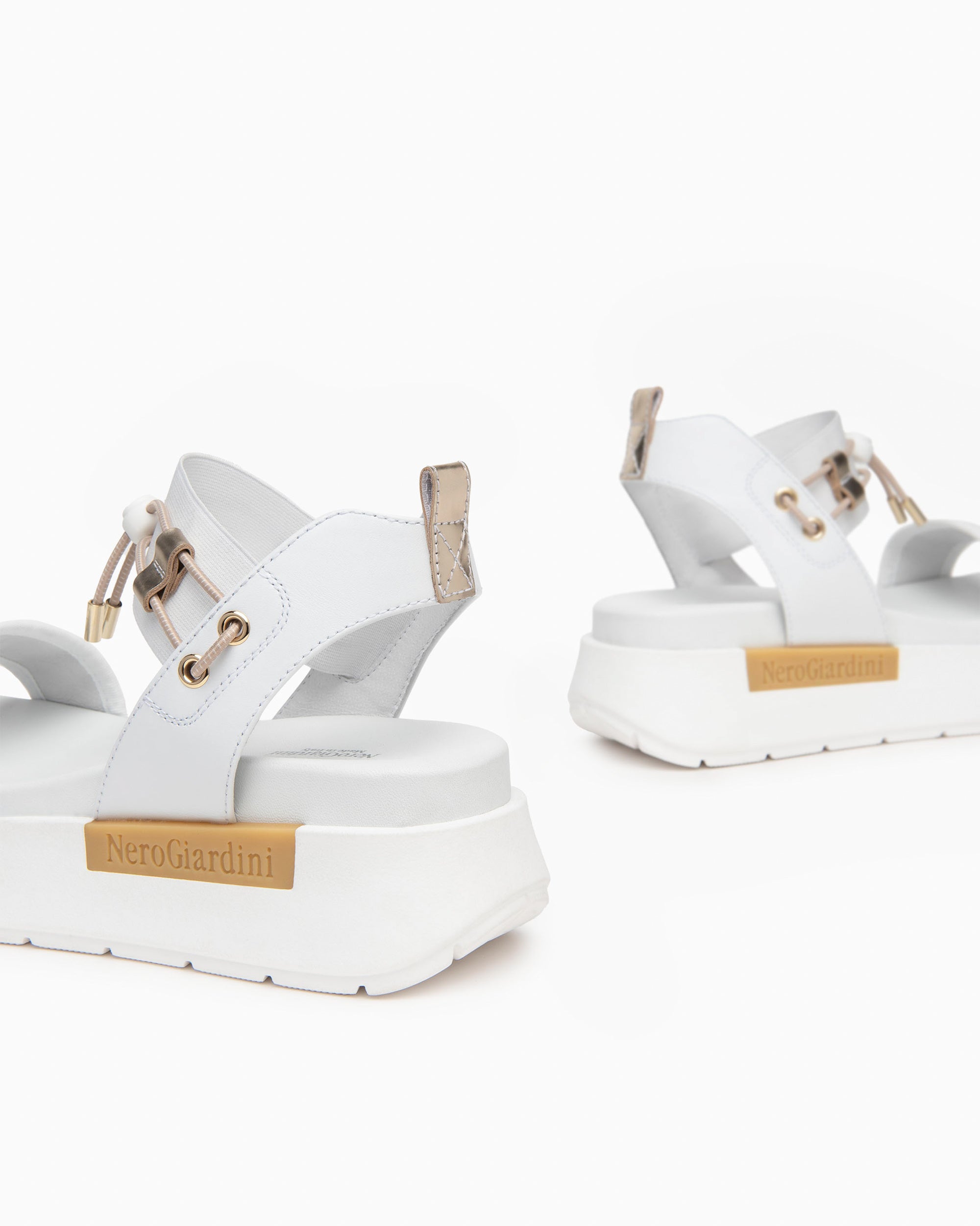 Nero Giardini Sandals sandales femme cuir toile compensées