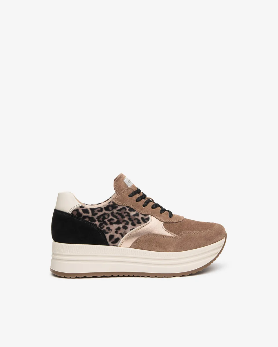 Nero Giardini Sneakers baskets femme daim compensées