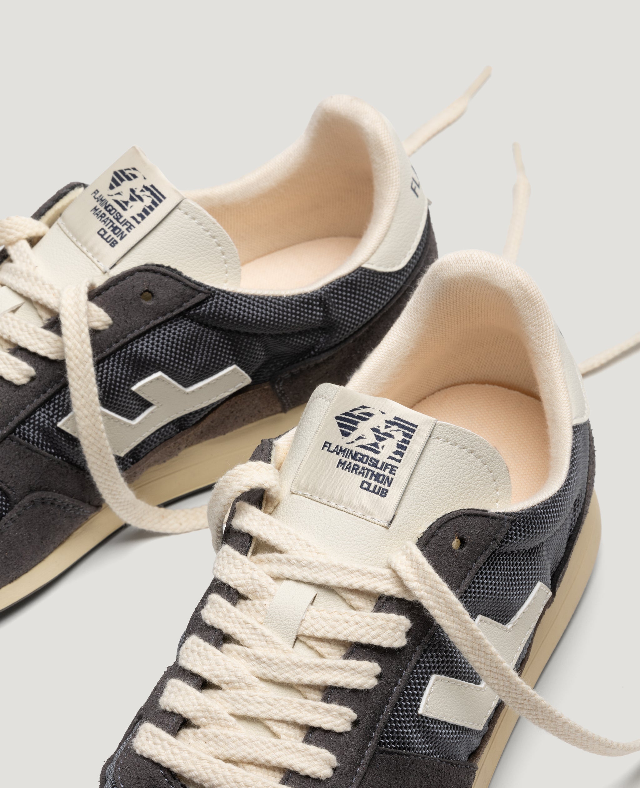 Flamingos Life Marathon Club sneakers anthracite grises