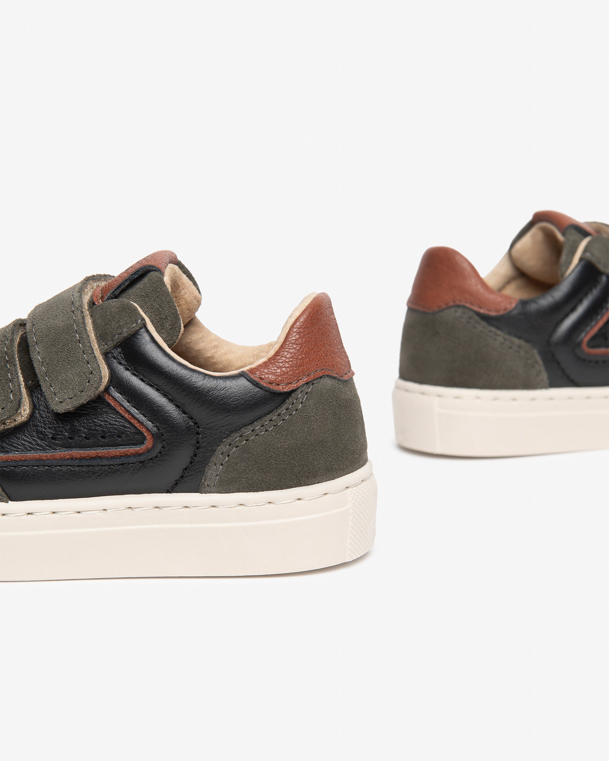 Nero Giardini Sneakers baskets garçon cuir scratch hiver