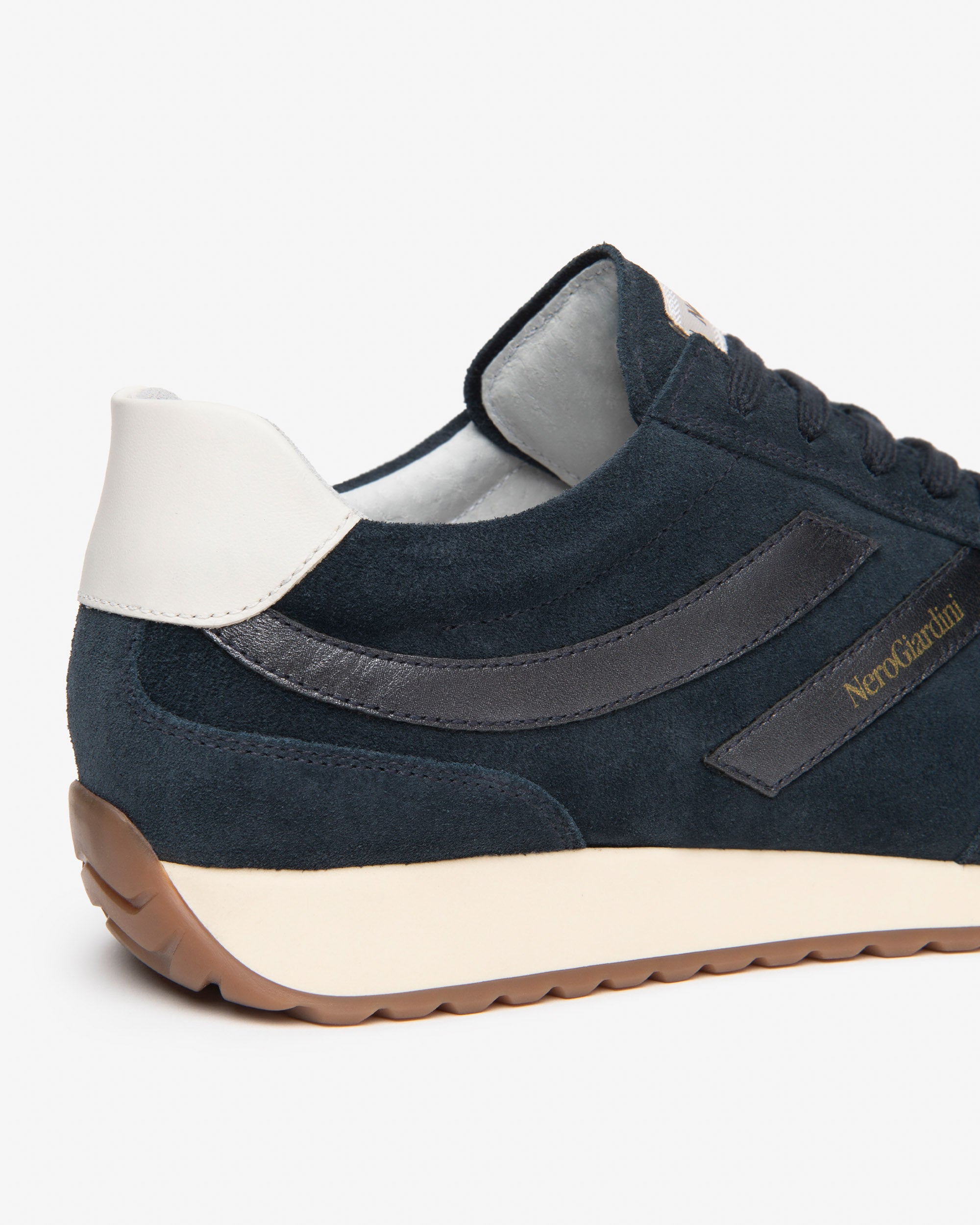 Nero Giardini basket daim cuir femme lacets confort