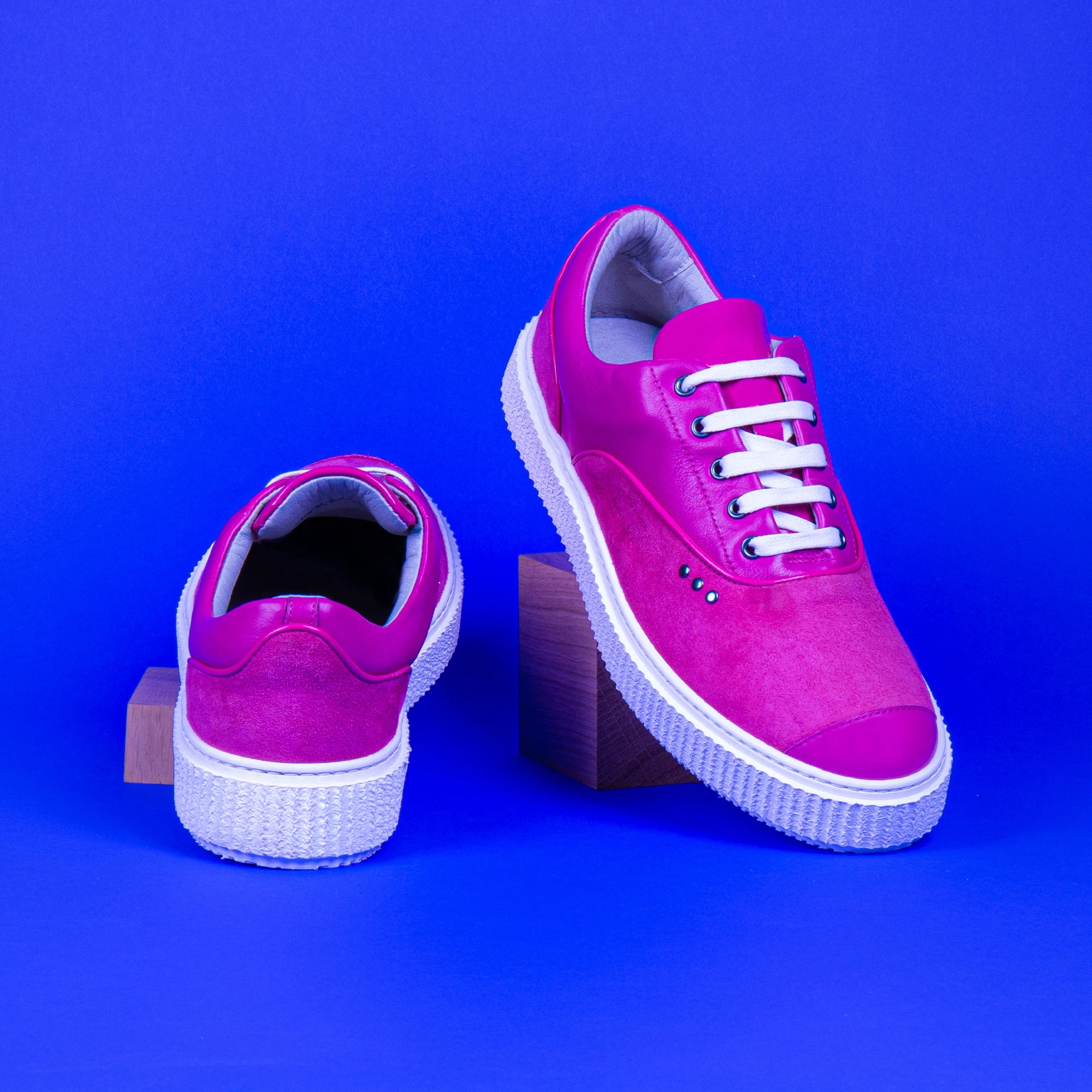 Me.Land Meaker baskets cuir daim rose unisexe