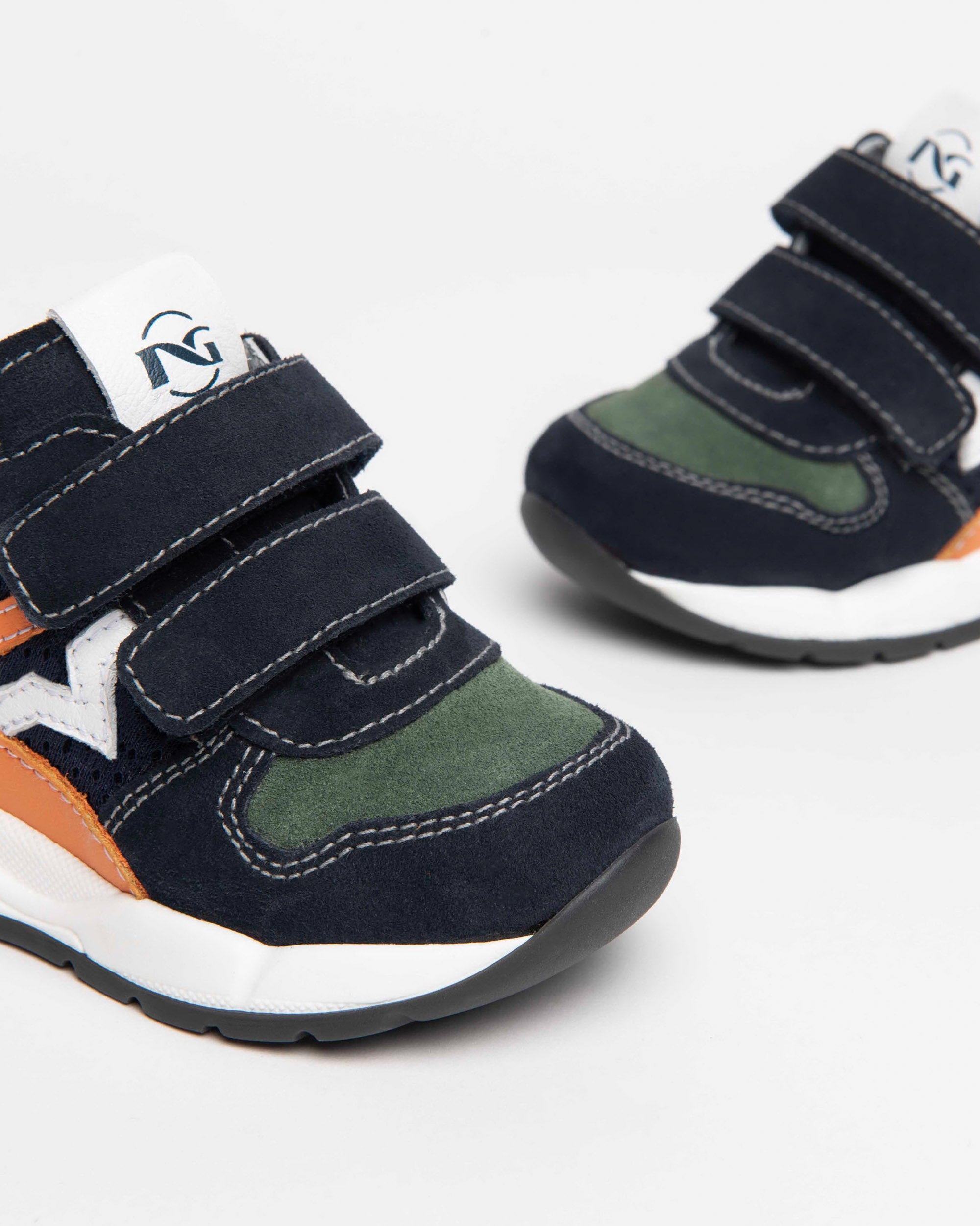 Nero Giardini Sneakers baskets bébé cuir daim scratch