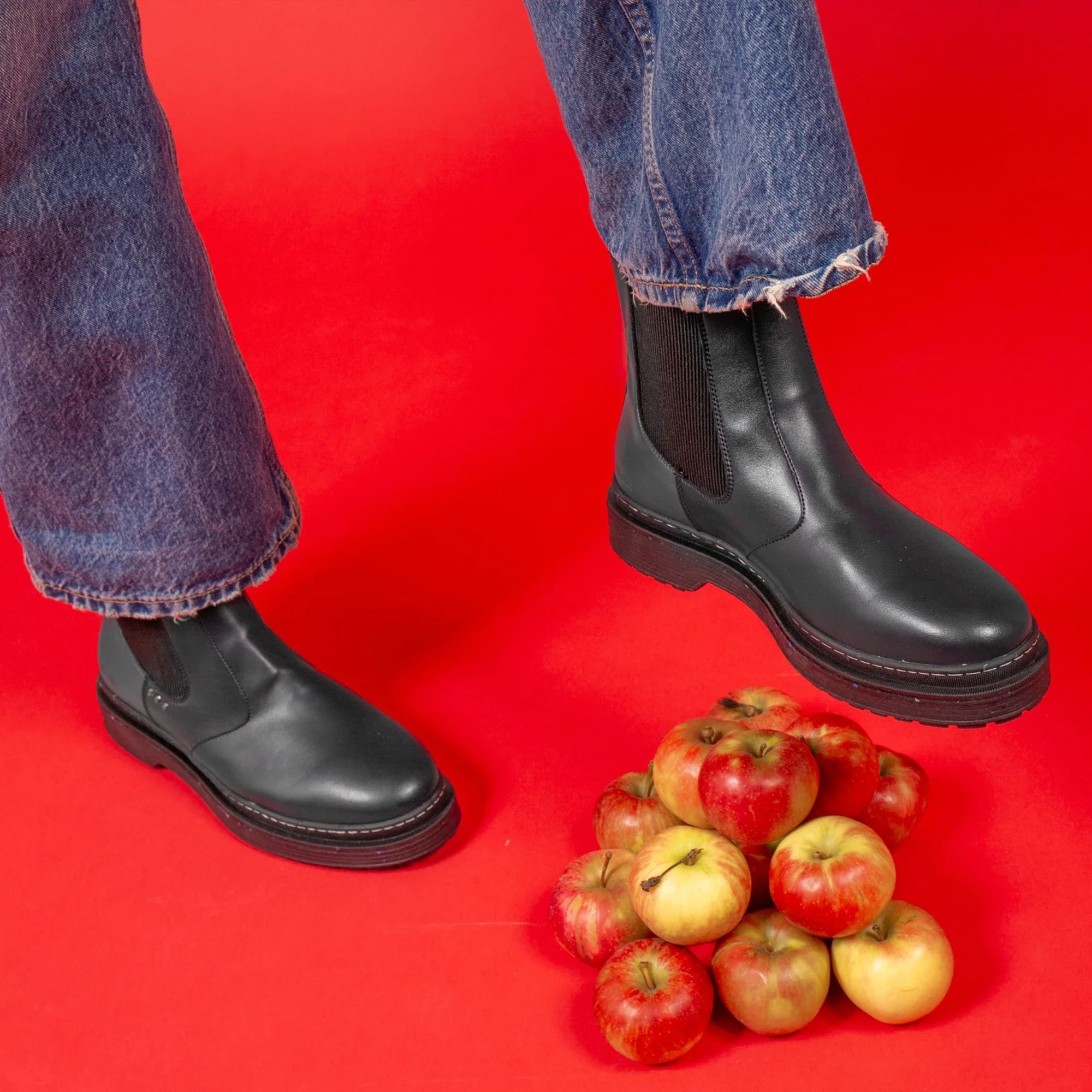 Me.Land Lander chelsea boots vegan noires cuir de pomme