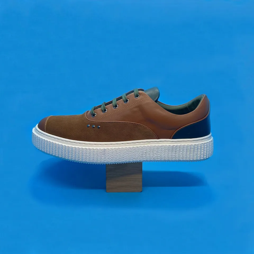 Me.Land Meaker baskets cuir daim cognac vert taille 42