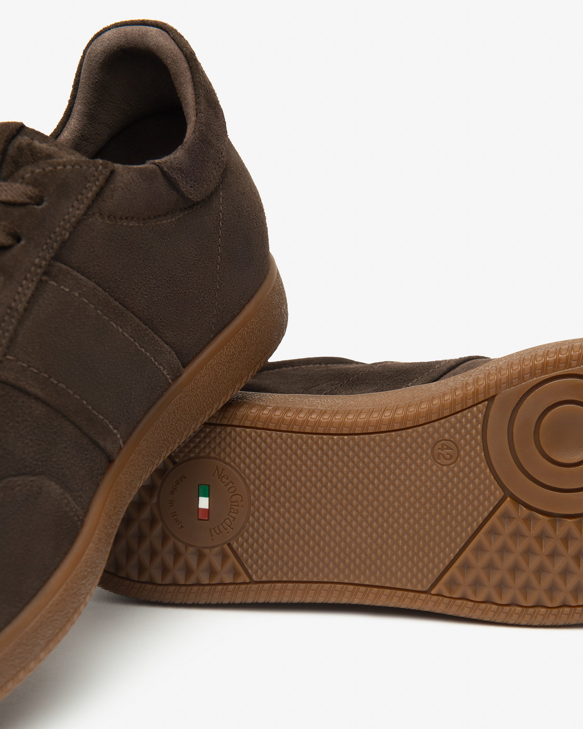 Nero Giardini Sneakers baskets daim homme 43