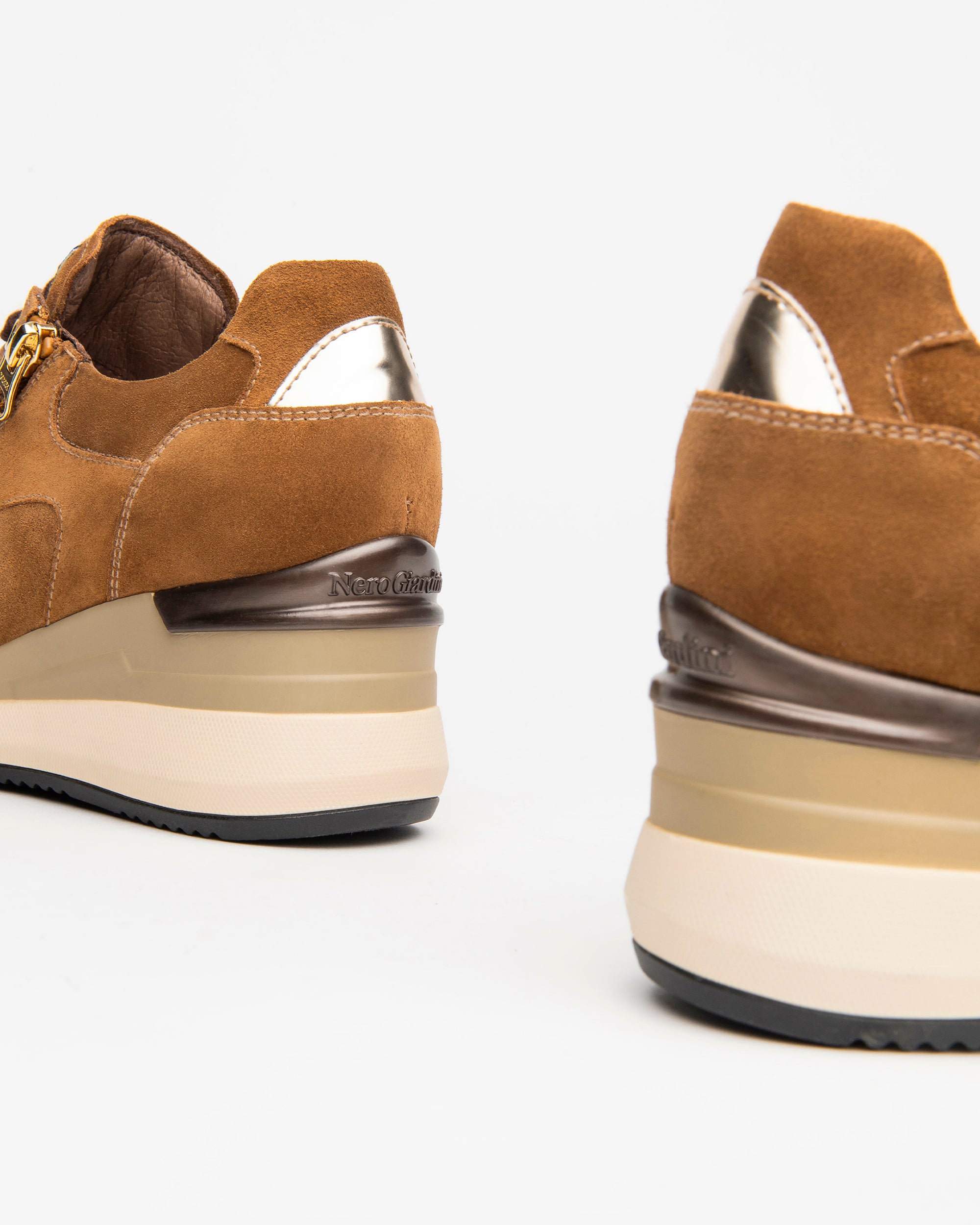 Nero Giardini Sneakers baskets daim compensées zip