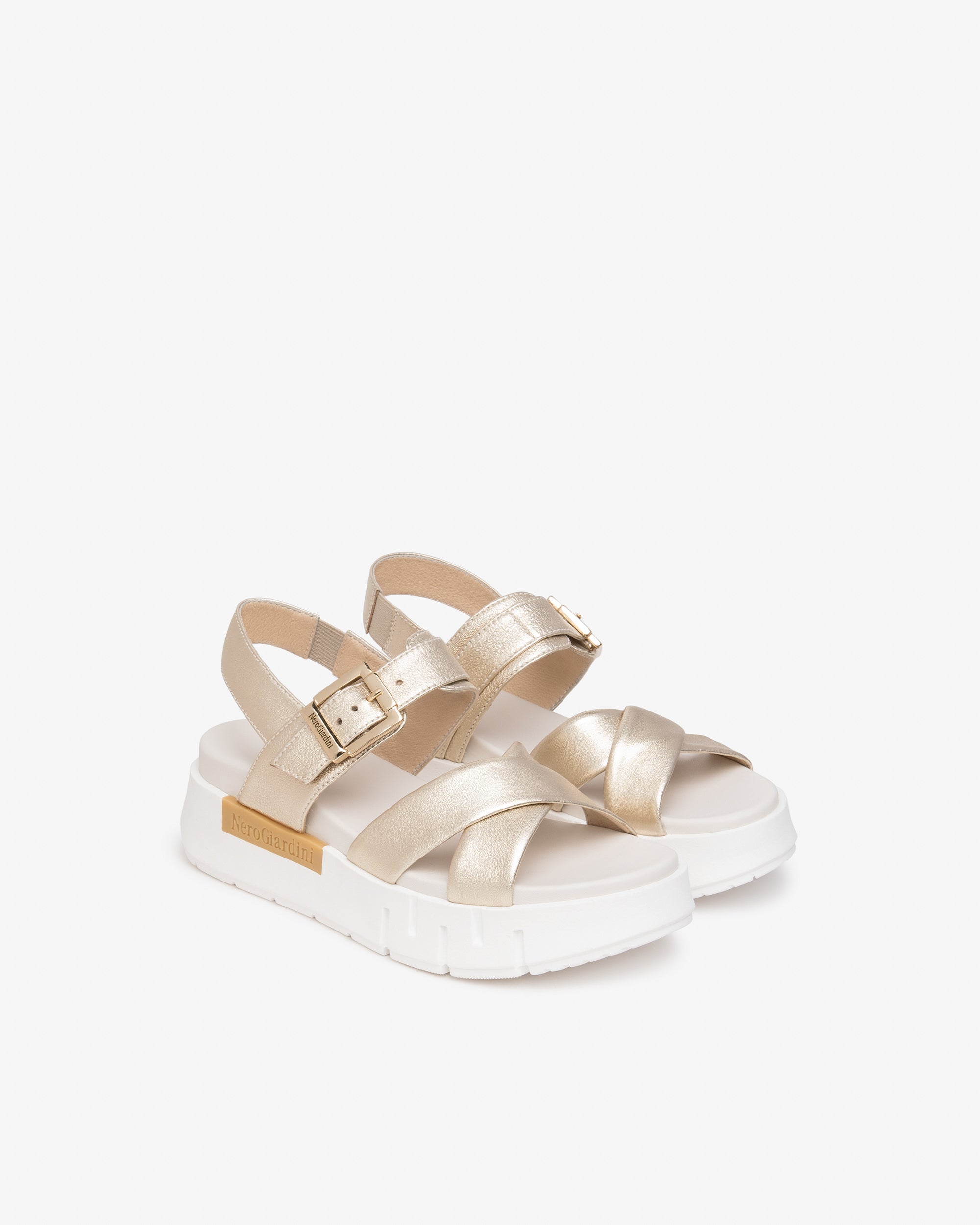 Nero Giardini Sandals sandales femme cuir pointure 38 été