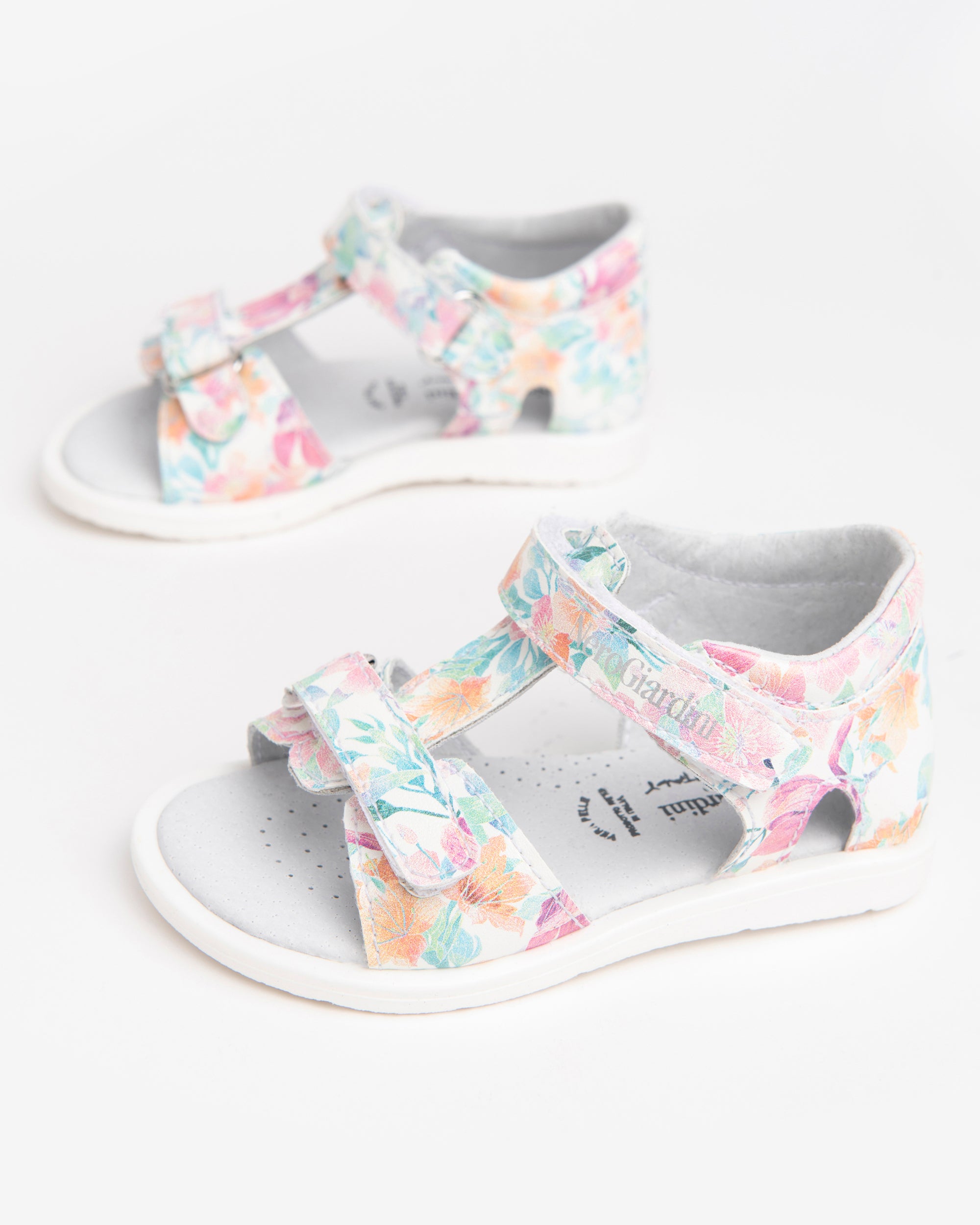 Nero Giardini Sandals sandales bébé fille fleurs pointure 19