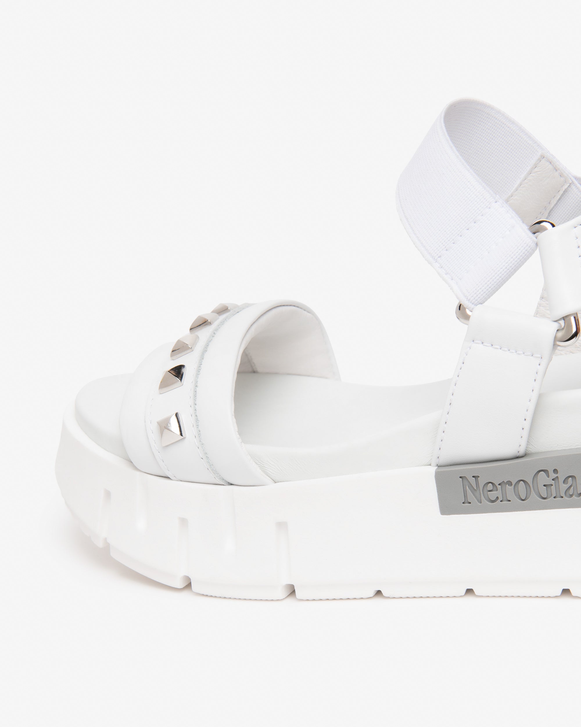 Nero Giardini Sandals Sandales Femme Cuir 38