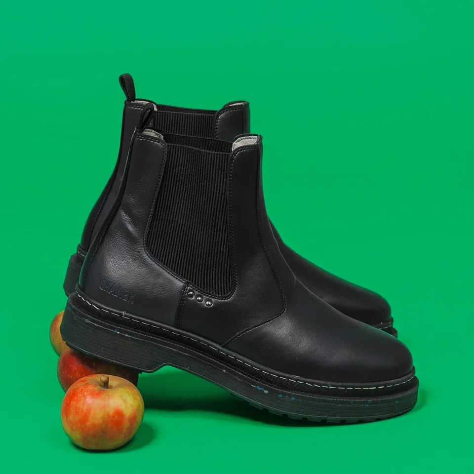 Me.Land Lander chelsea boots vegan noires cuir de pomme